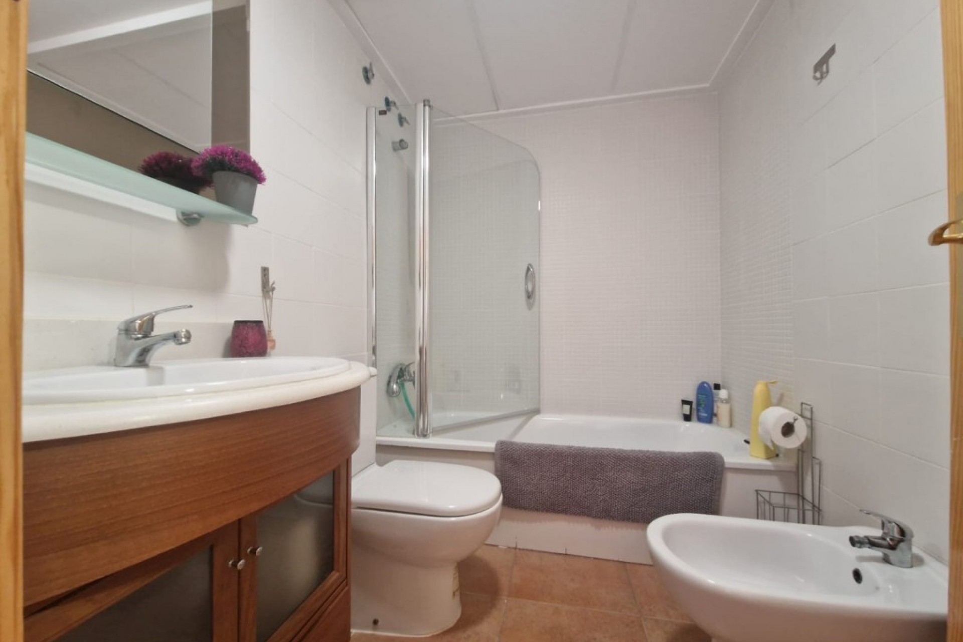 Brukt - Semi Detached -
Relleu - Inland