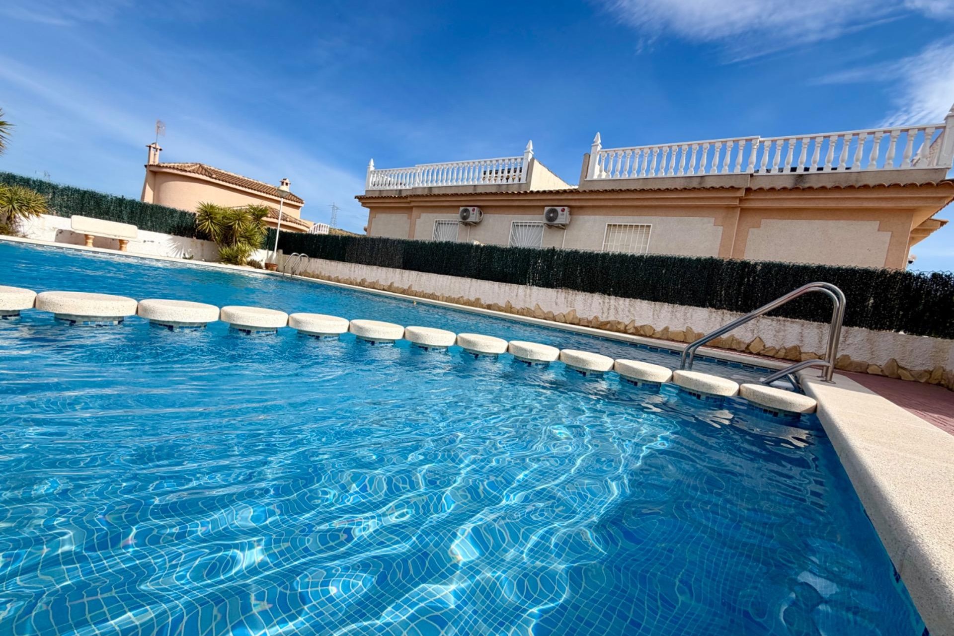 Brukt - Semi Detached -
Rojales - Pueblo