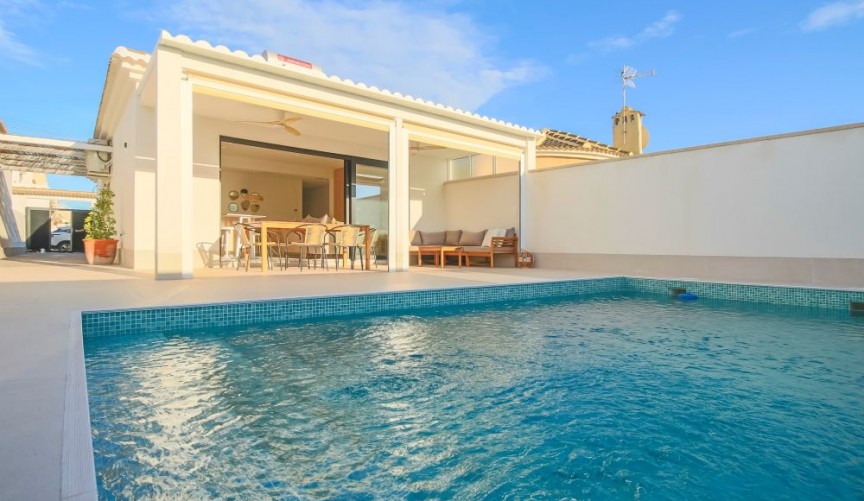 Brukt - Semi Detached -
Torrevieja - Costa Blanca