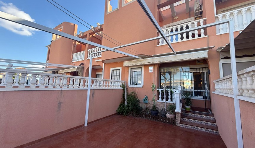Brukt - Semi Detached -
Torrevieja - El Limonar