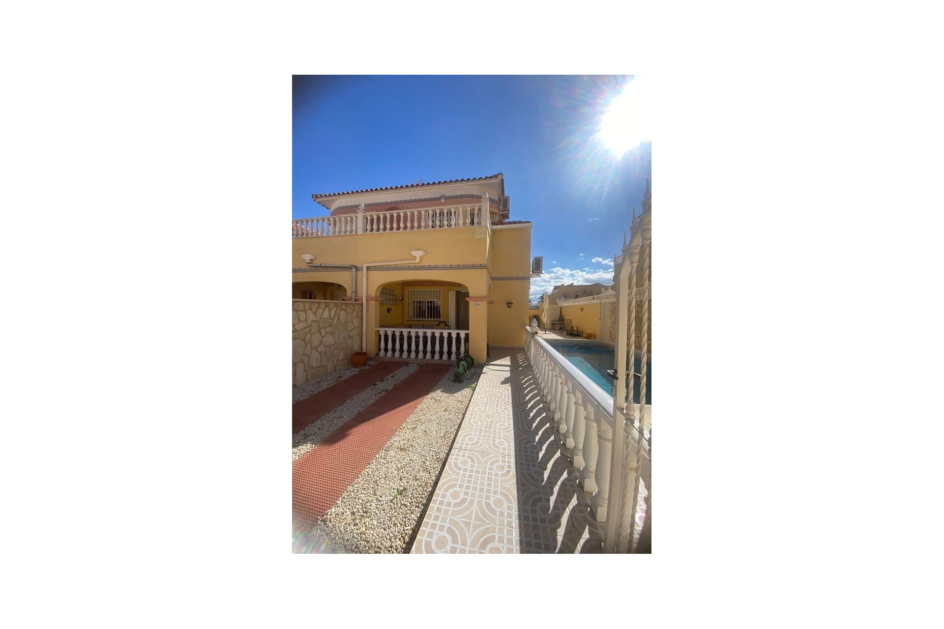 Brukt - Semi Detached -
Villamartin - Costa Blanca