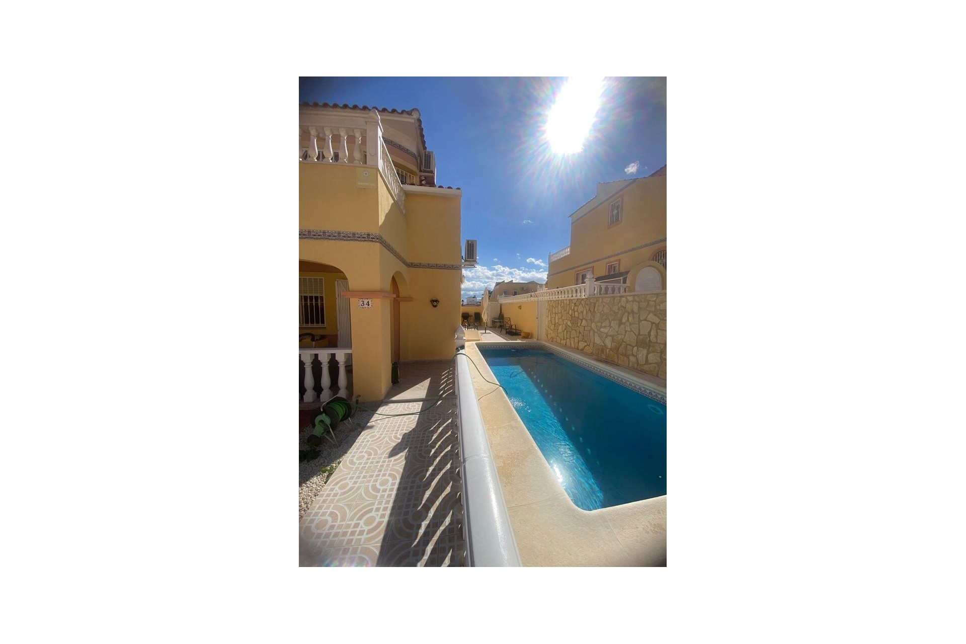 Brukt - Semi Detached -
Villamartin - Costa Blanca