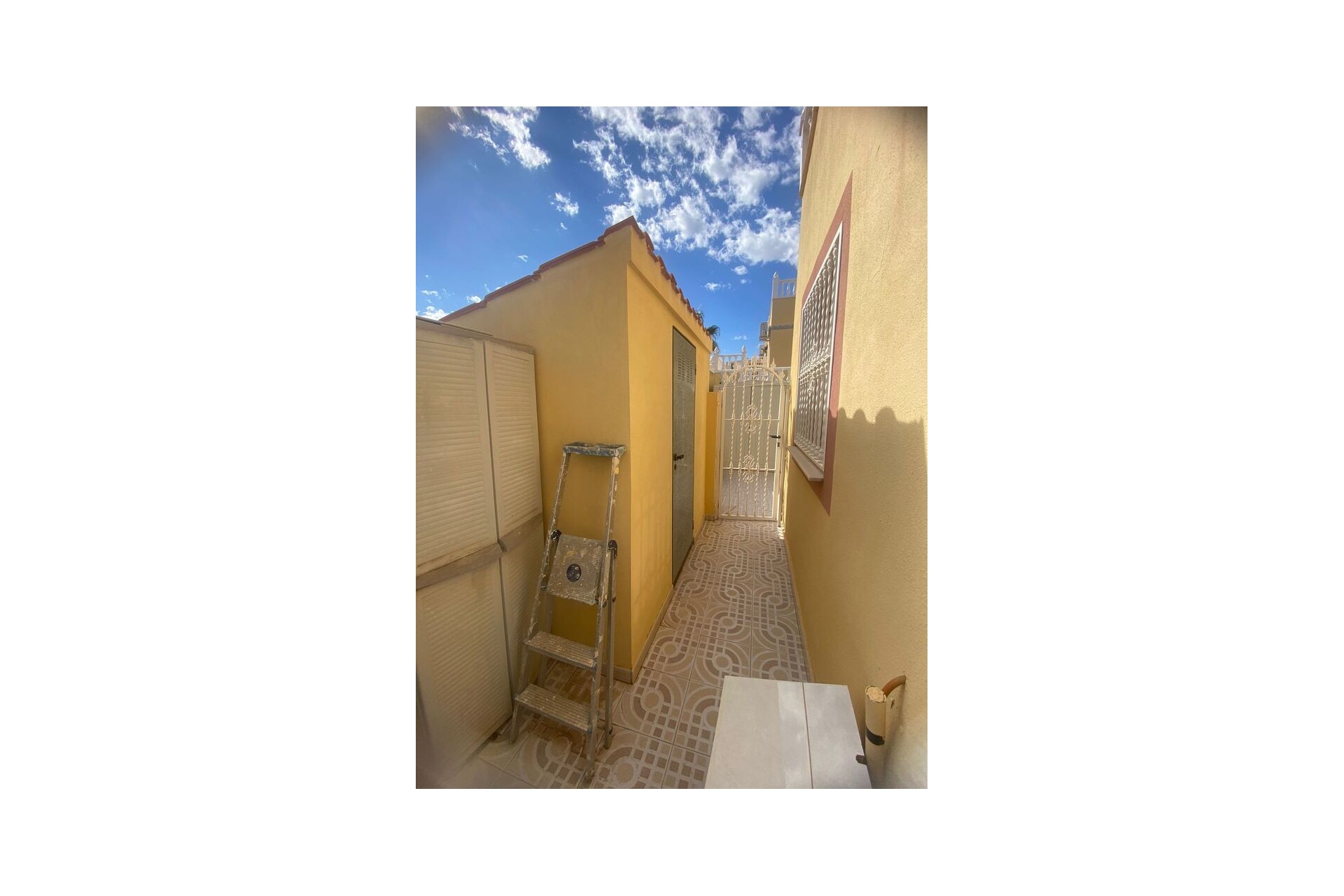 Brukt - Semi Detached -
Villamartin - Costa Blanca