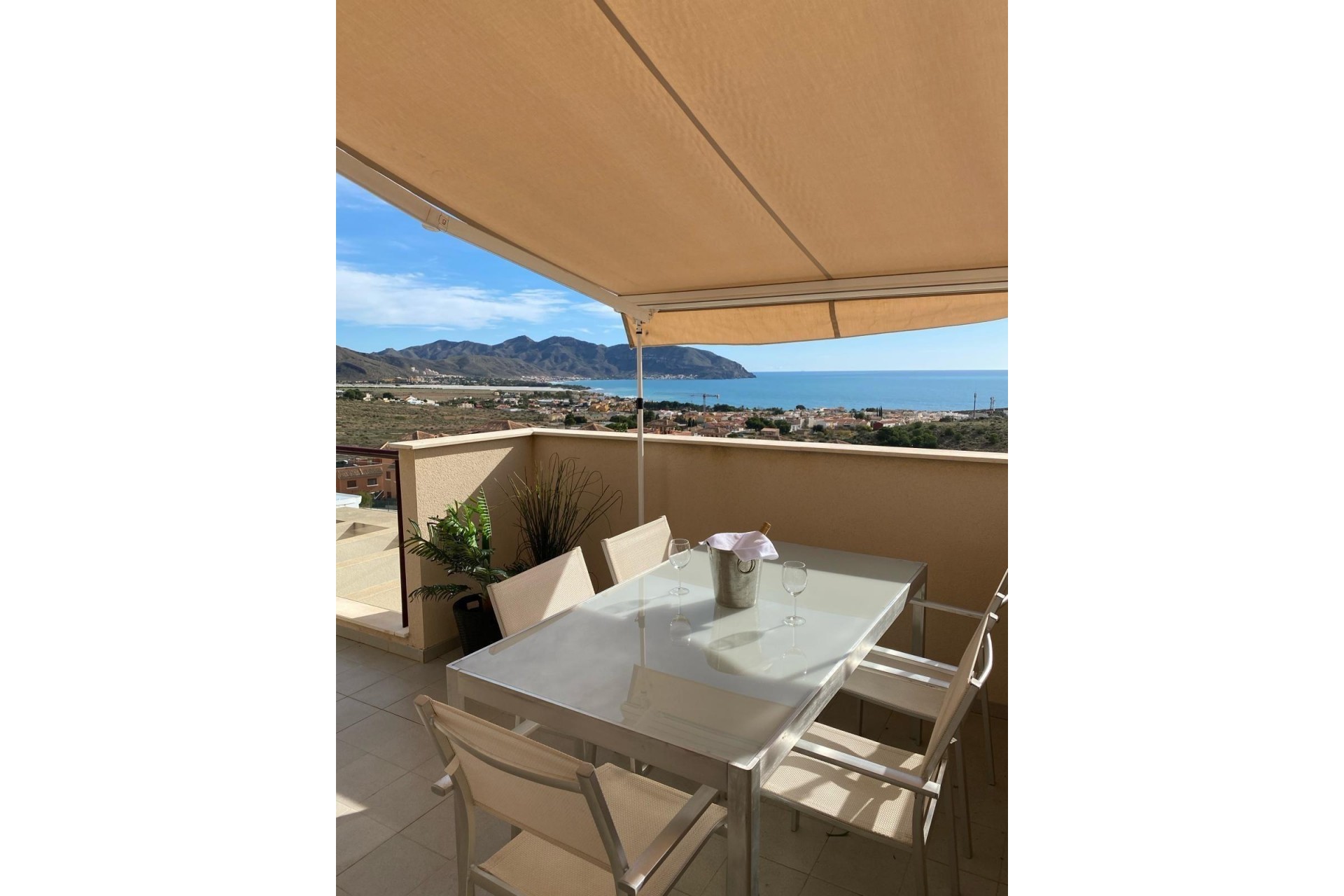 Brukt - Toppleilighet -
Cartagena - Isla Plana-los Puertos