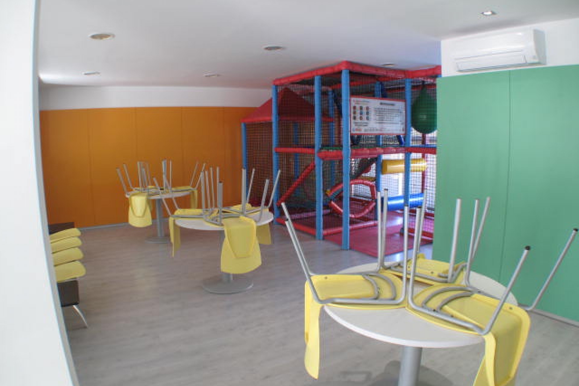 Brukt - Toppleilighet -
Denia - Costa Blanca