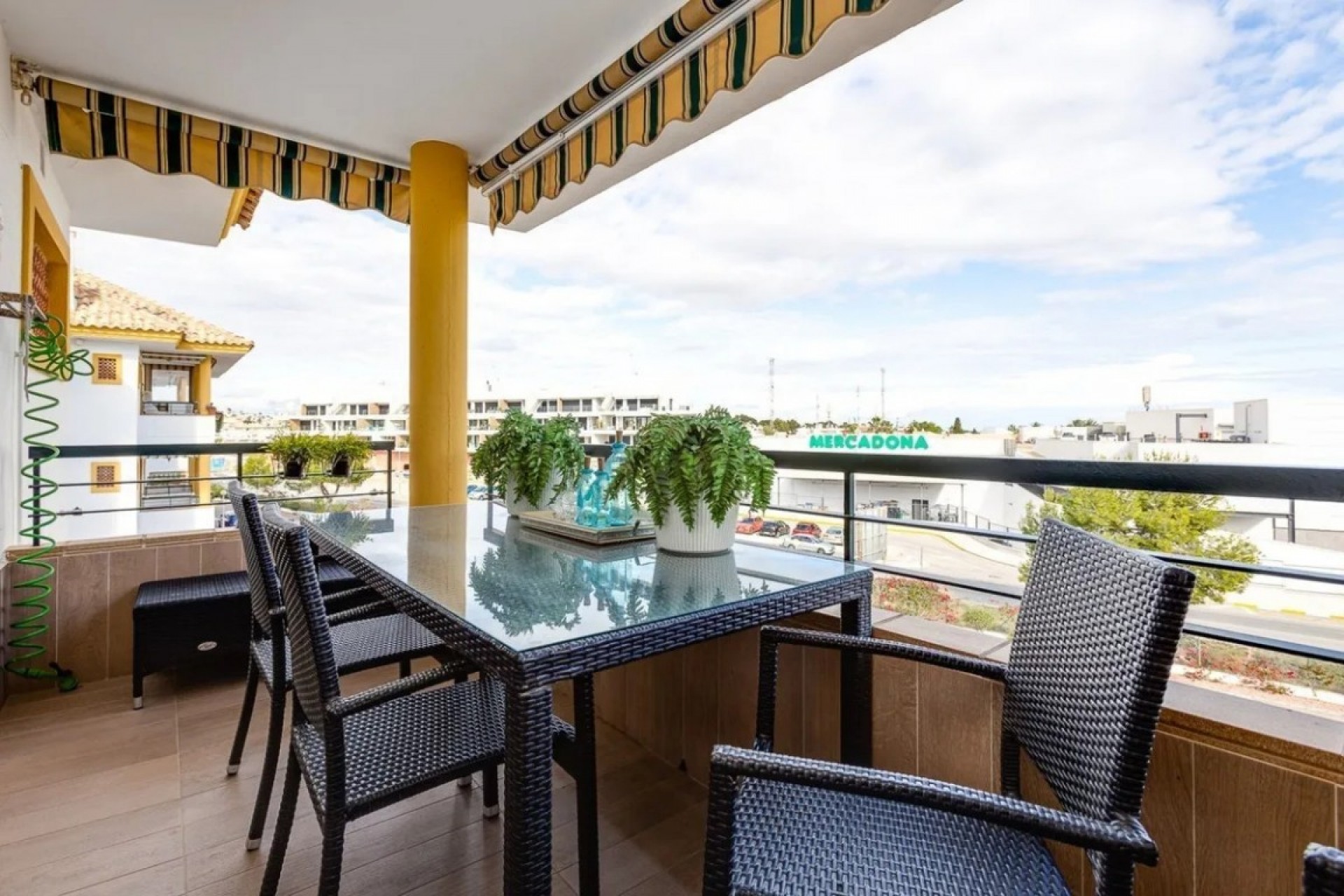 Brukt - Toppleilighet -
Lomas De Campoamor - Inland