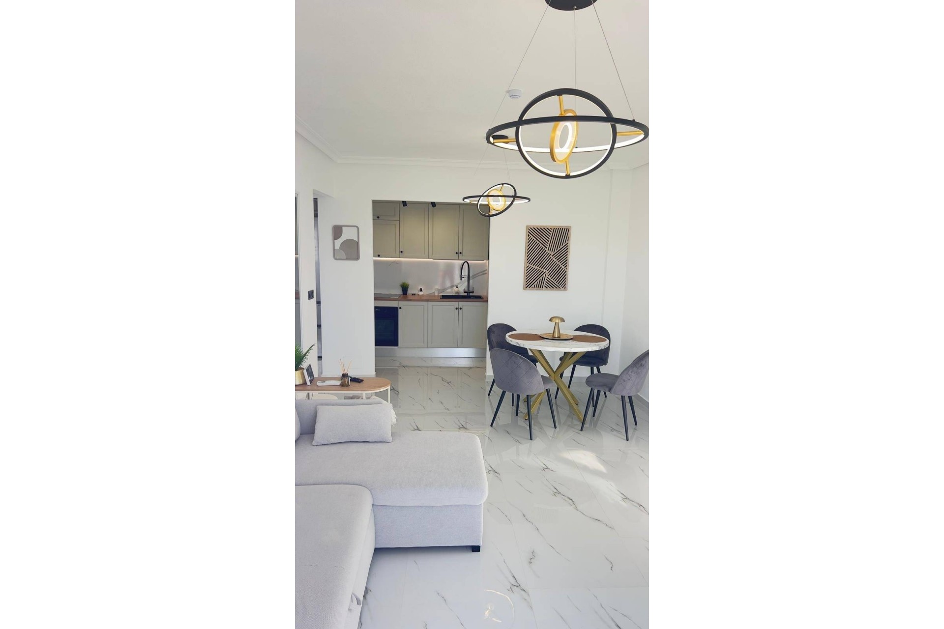 Brukt - Toppleilighet -
Orihuela Costa - La Zenia