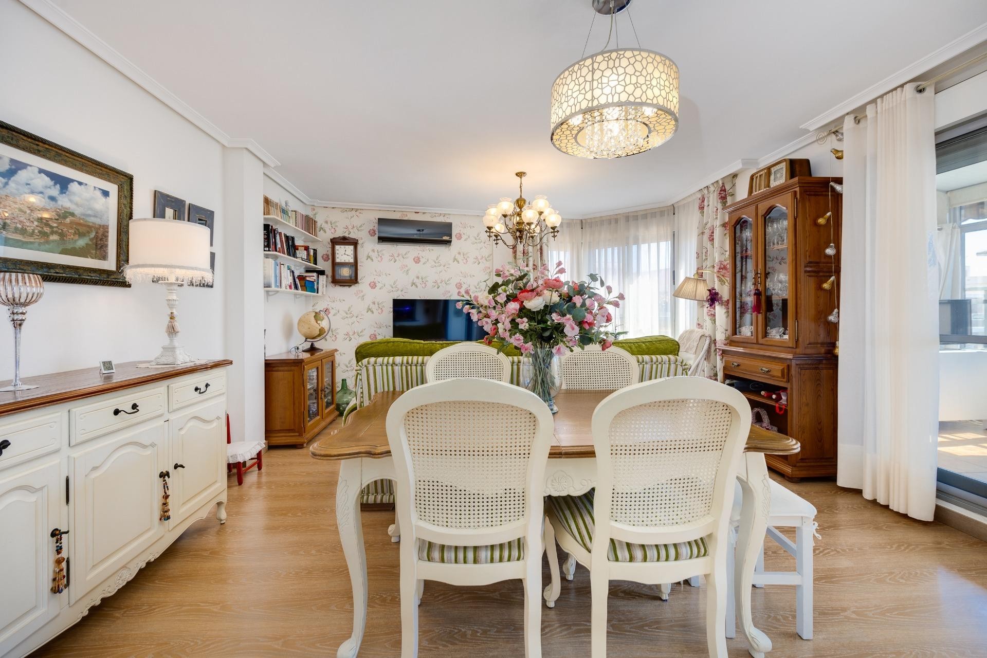 Brukt - Toppleilighet -
Torrevieja - Centro