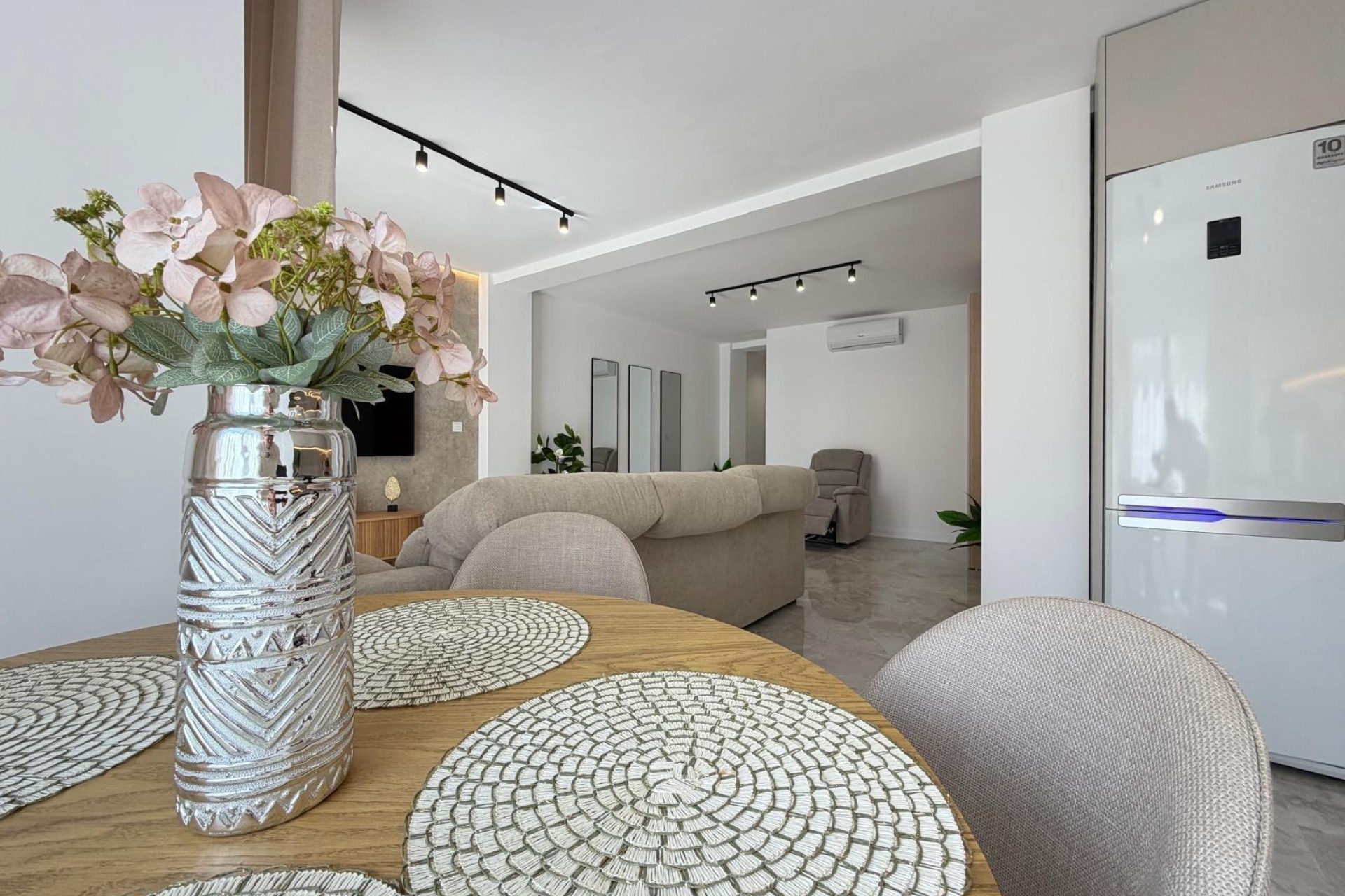 Brukt - Toppleilighet -
Torrevieja - Estacion De Autobuses