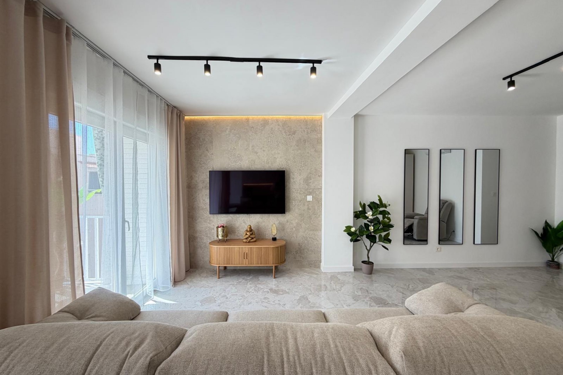 Brukt - Toppleilighet -
Torrevieja - Estacion De Autobuses