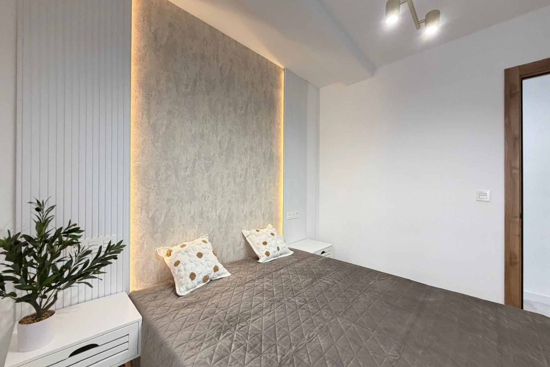 Brukt - Toppleilighet -
Torrevieja - Estacion De Autobuses