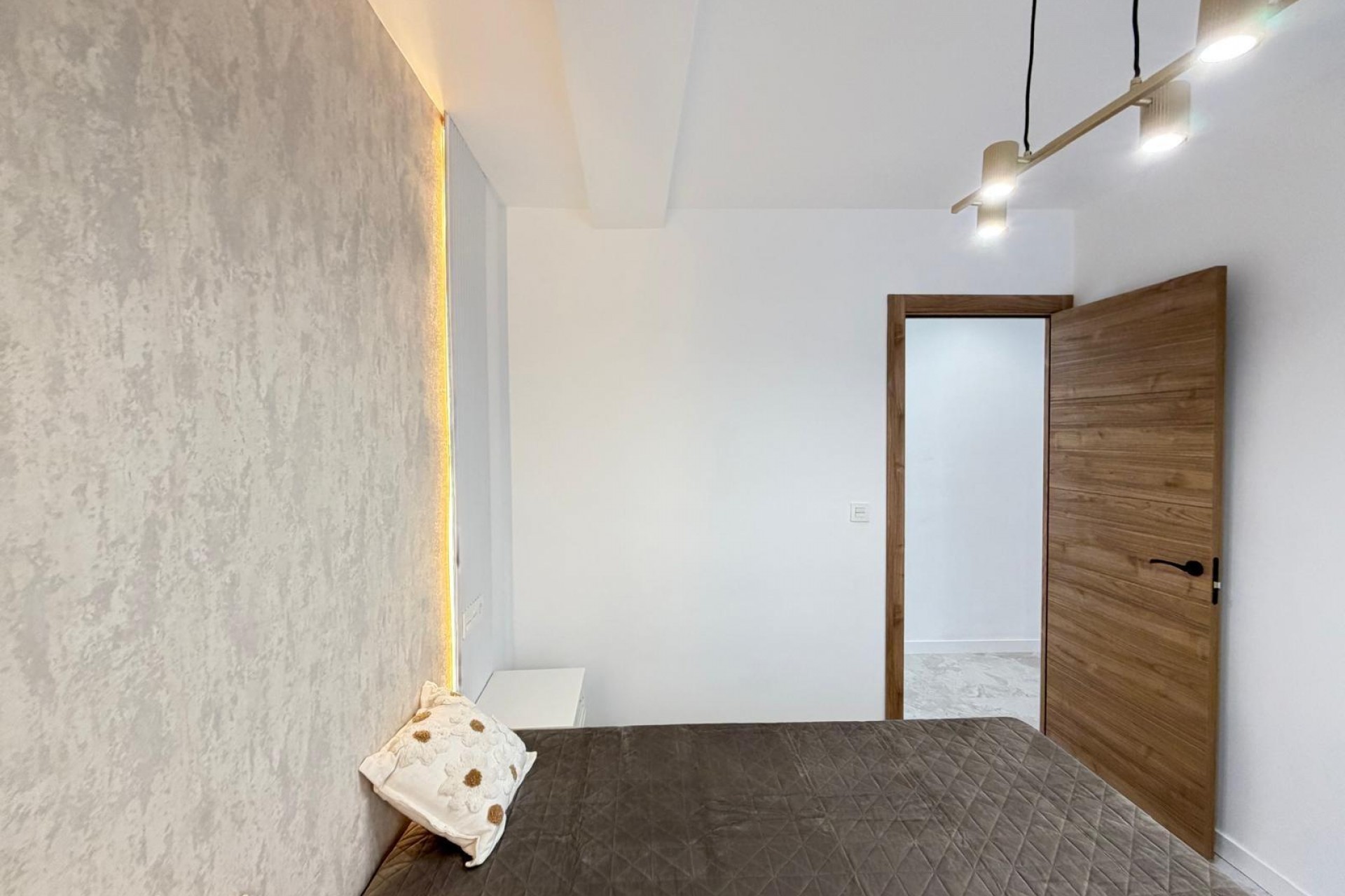 Brukt - Toppleilighet -
Torrevieja - Estacion De Autobuses