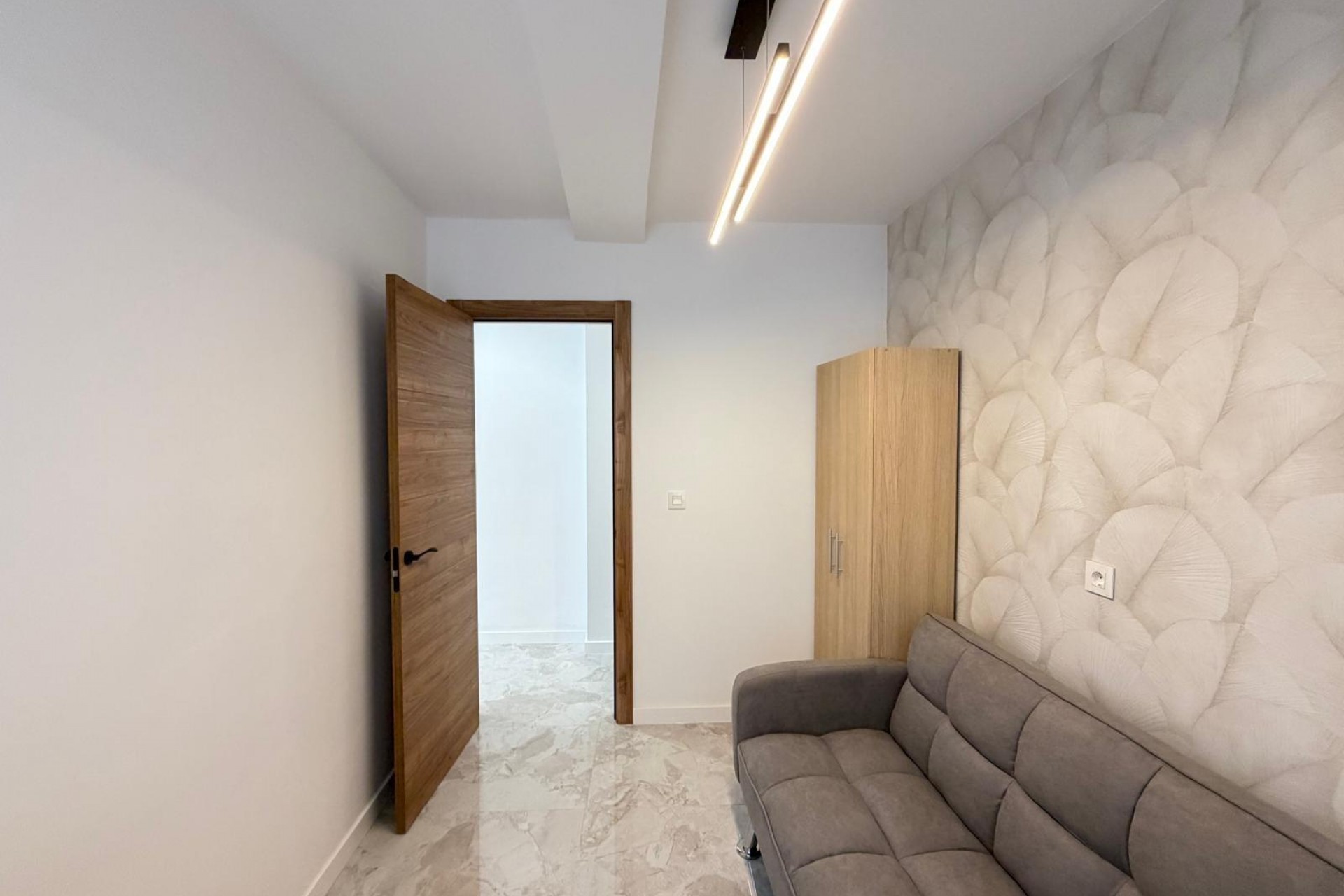 Brukt - Toppleilighet -
Torrevieja - Estacion De Autobuses