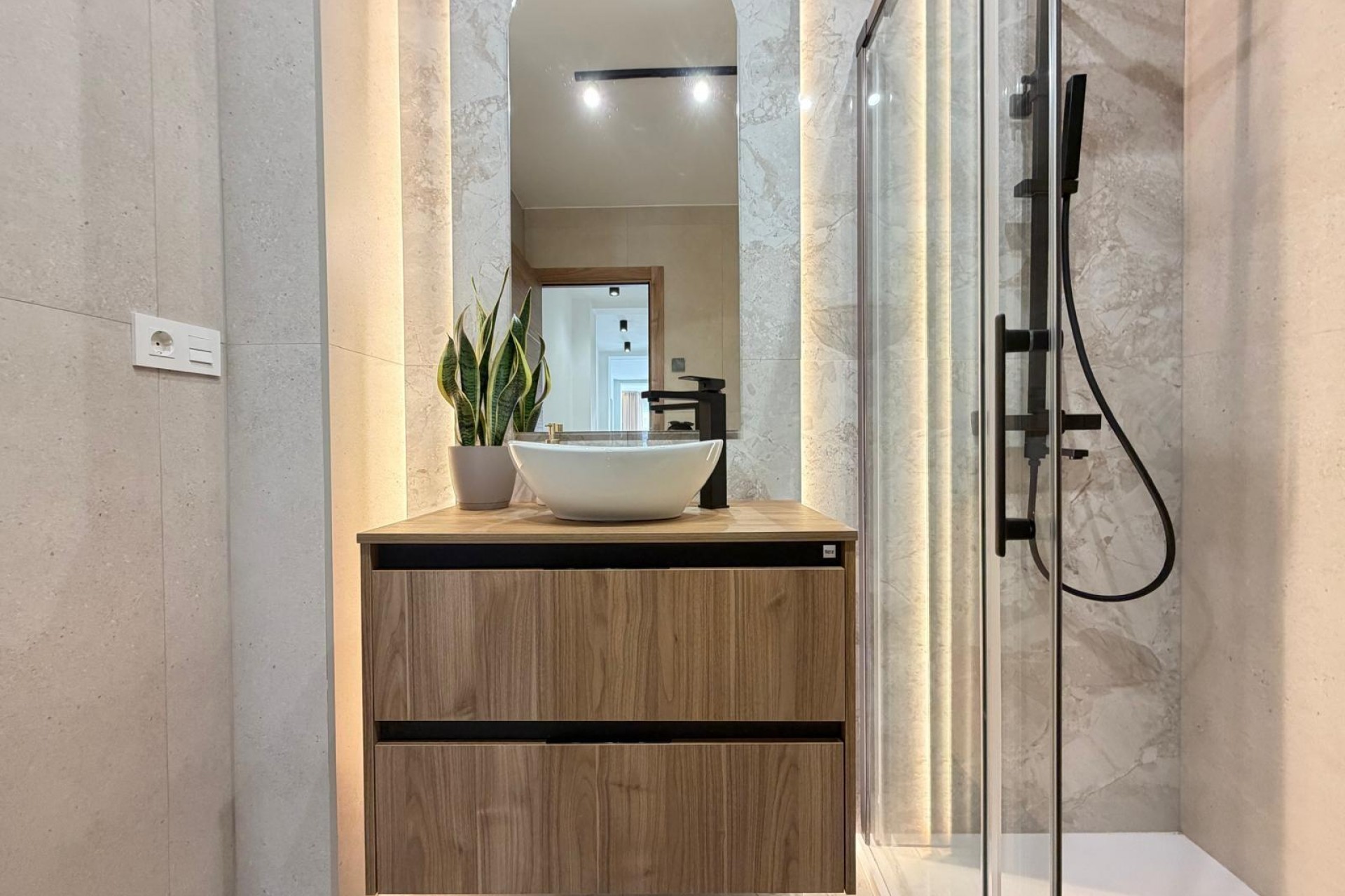 Brukt - Toppleilighet -
Torrevieja - Estacion De Autobuses