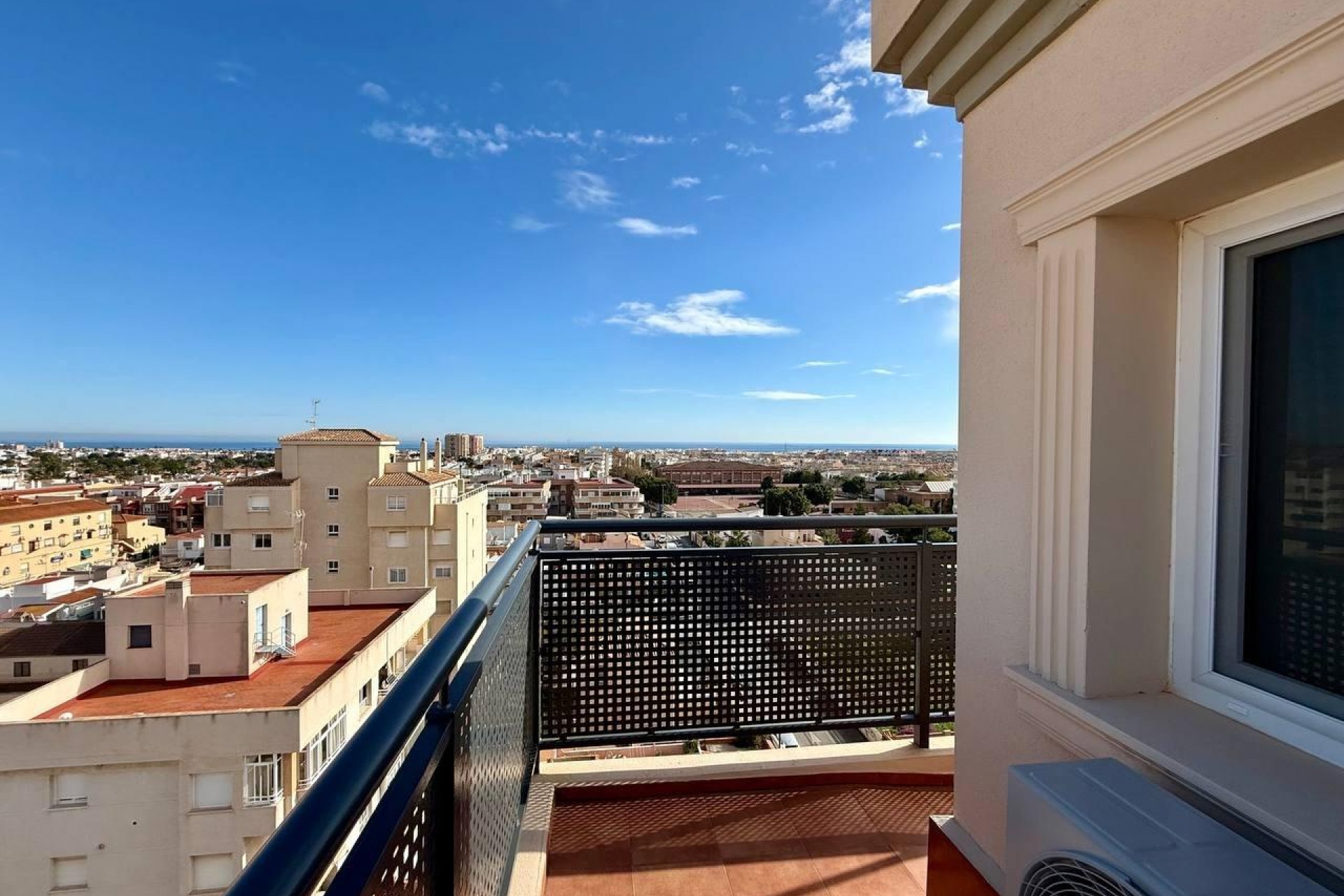 Brukt - Toppleilighet -
Torrevieja - Nueva Torrevieja