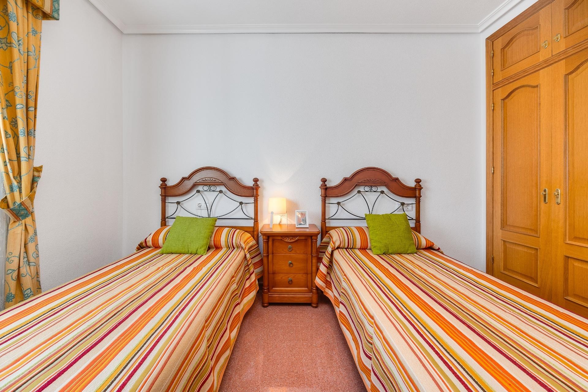 Brukt - Toppleilighet -
Torrevieja - Paseo Maritimo