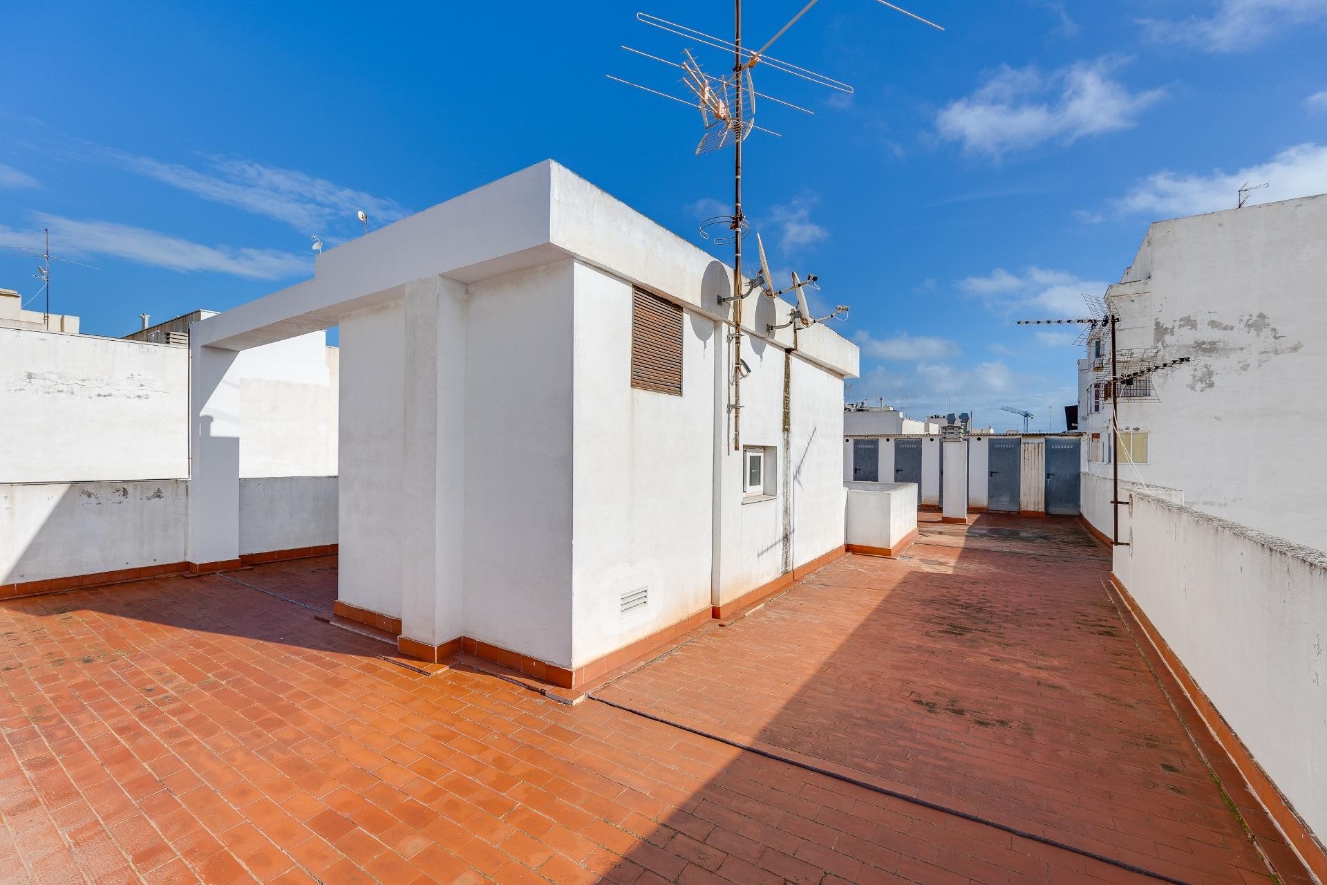 Brukt - Toppleilighet -
Torrevieja - Paseo Maritimo