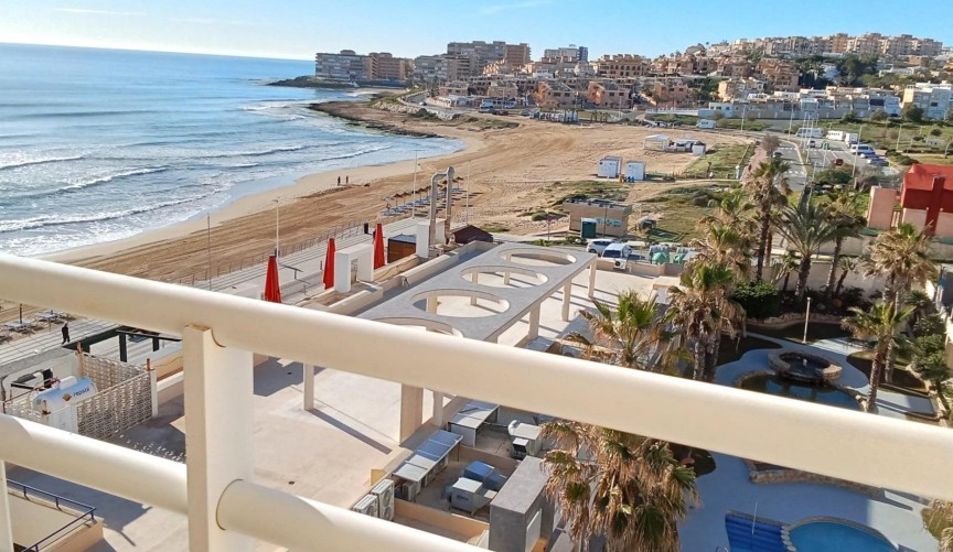 Brukt - Toppleilighet -
Torrevieja - Playa De La Mata