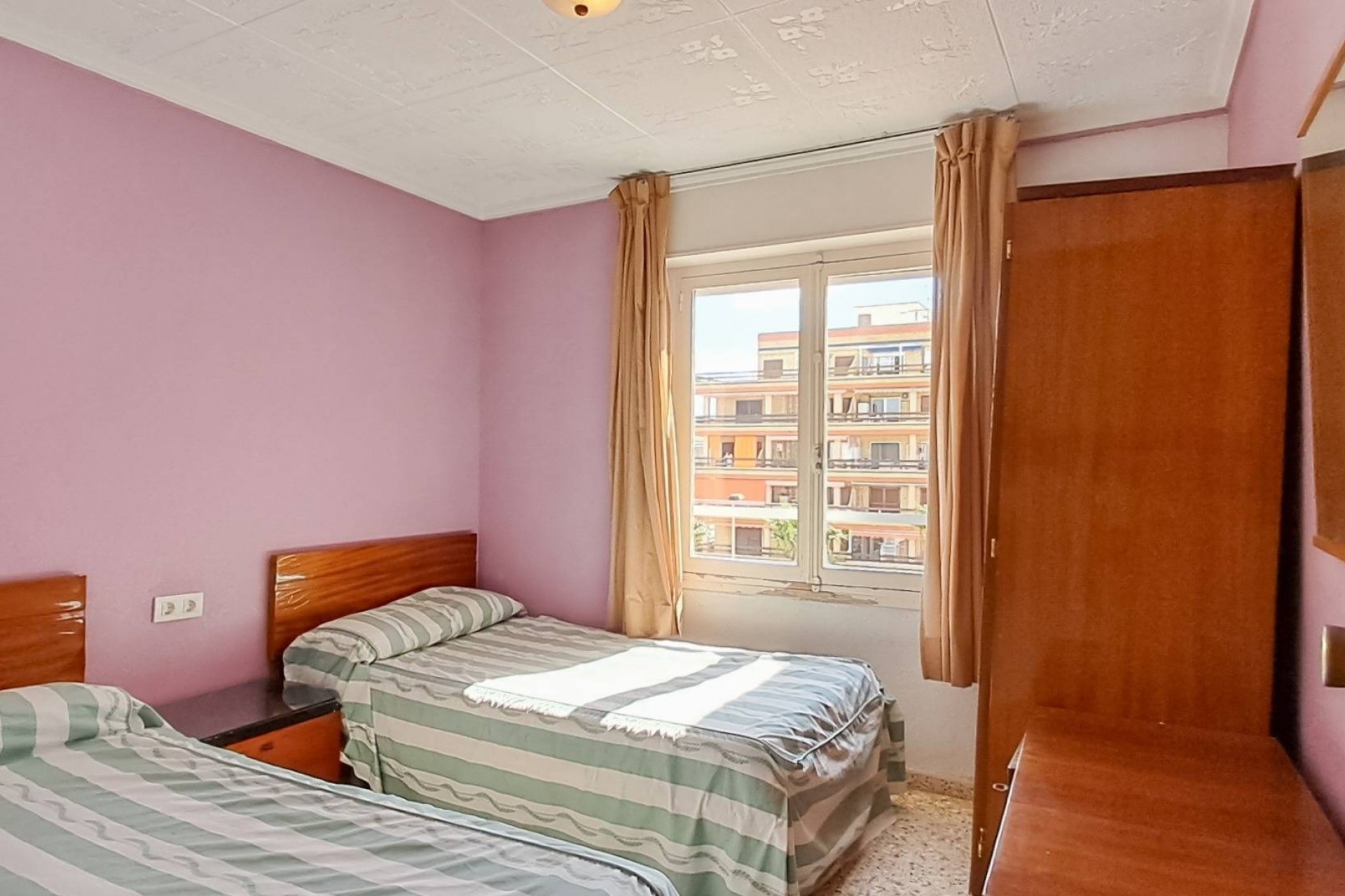 Brukt - Toppleilighet -
Torrevieja - Playa De Los Naufragos