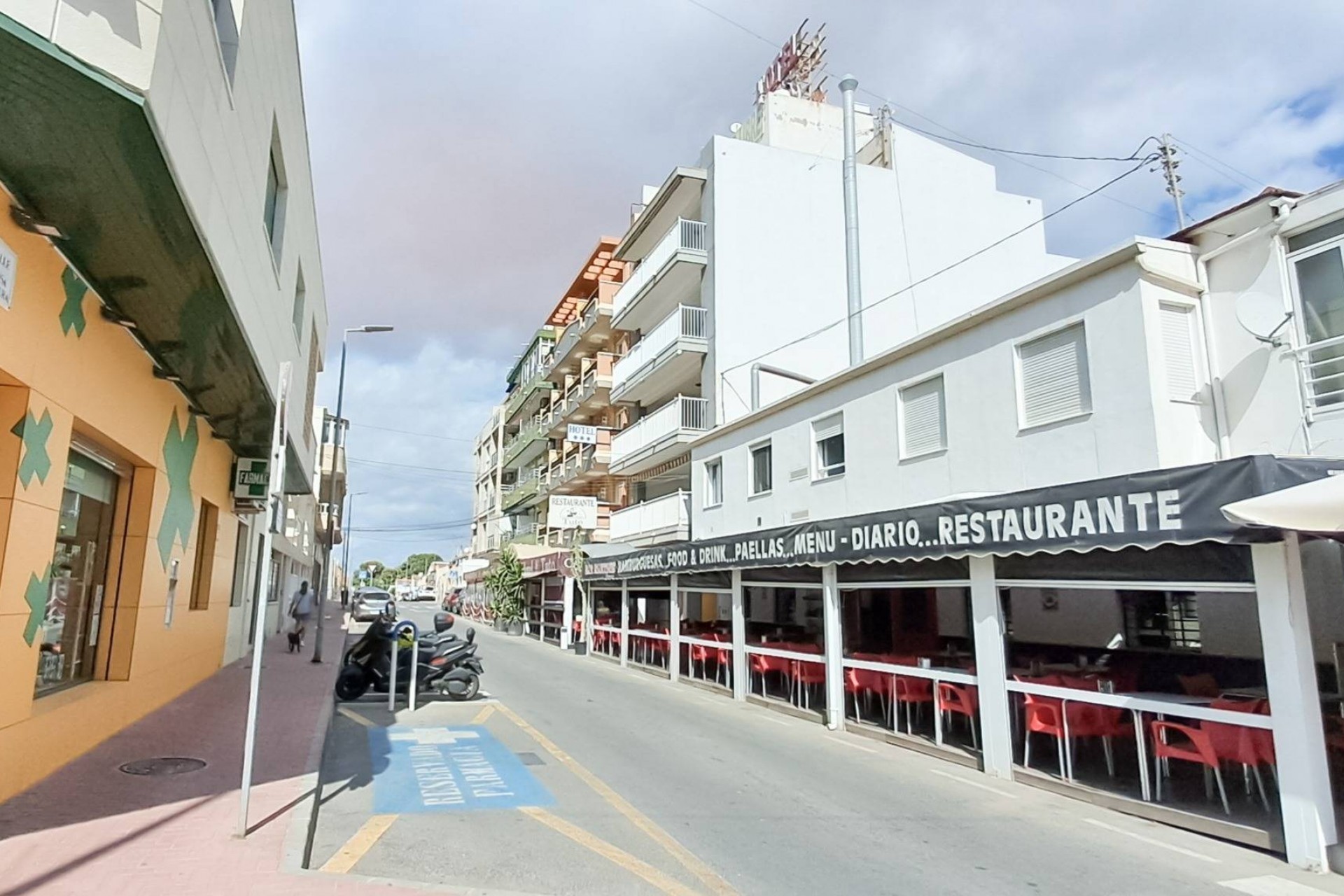 Brukt - Toppleilighet -
Torrevieja - Playa De Los Naufragos