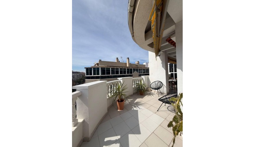 Brukt - Toppleilighet -
Torrevieja - Playa del Cura