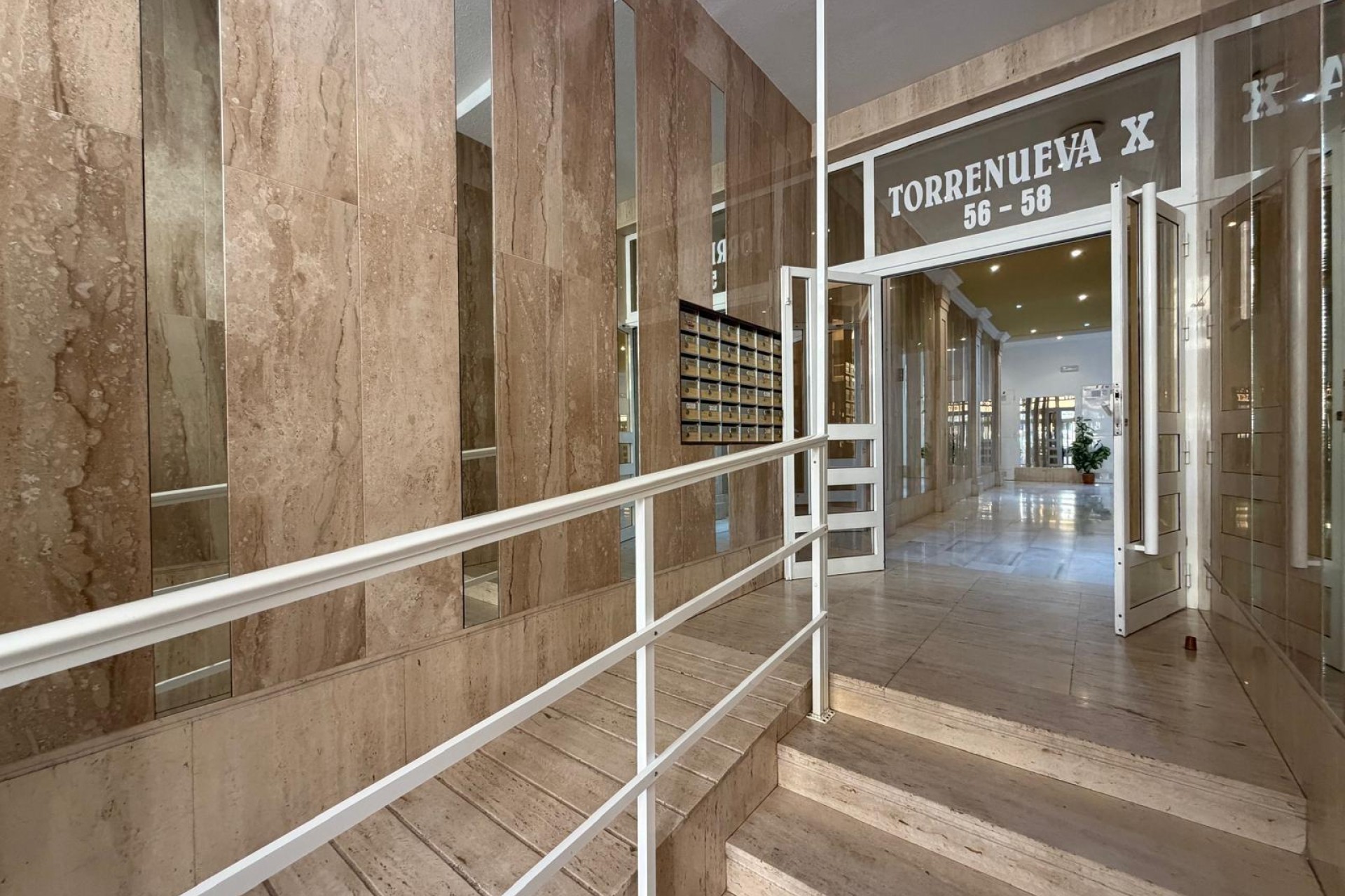Brukt - Toppleilighet -
Torrevieja - Playa del Cura