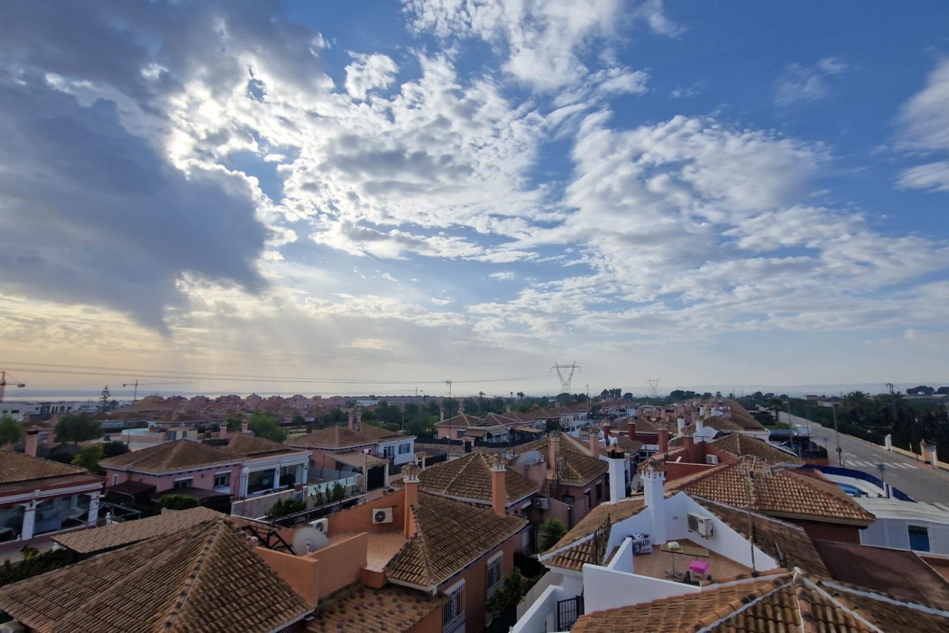 Brukt - Tosidig -
Los Montesinos - La Herrada