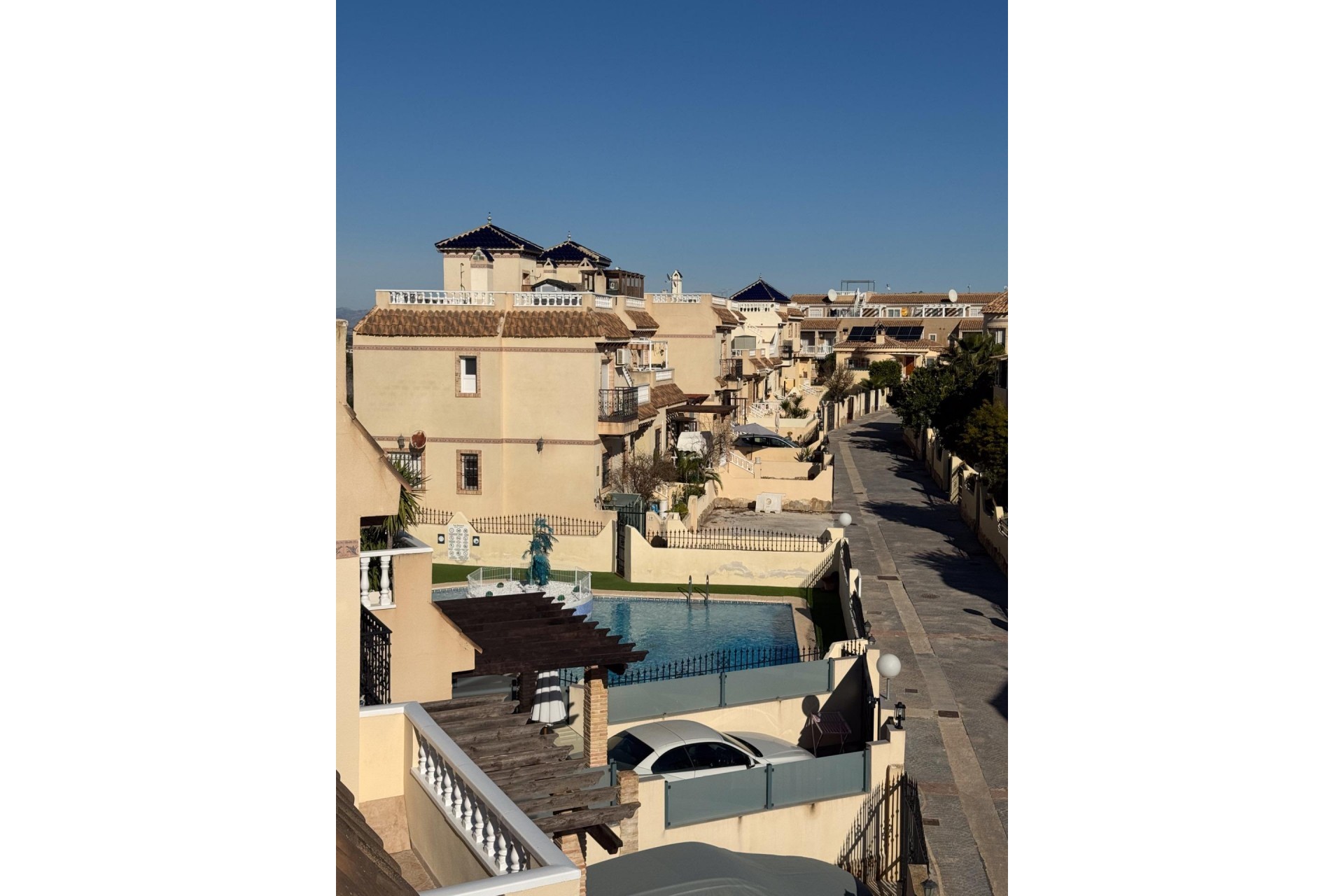 Brukt - Tosidig -
Orihuela Costa - Los Almendros-la Florida