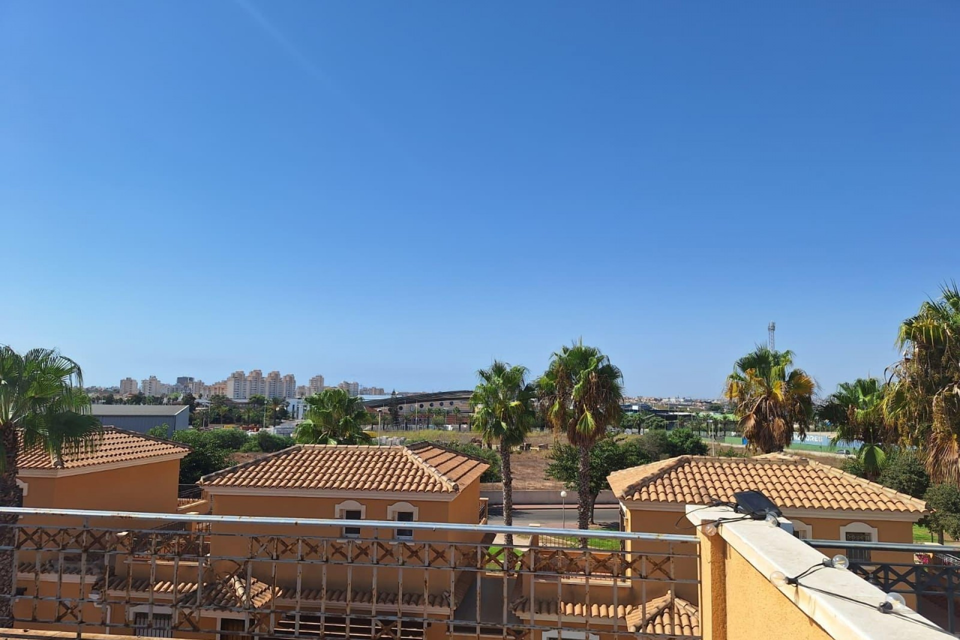 Brukt - Tosidig -
Torrevieja - aguas nuevas