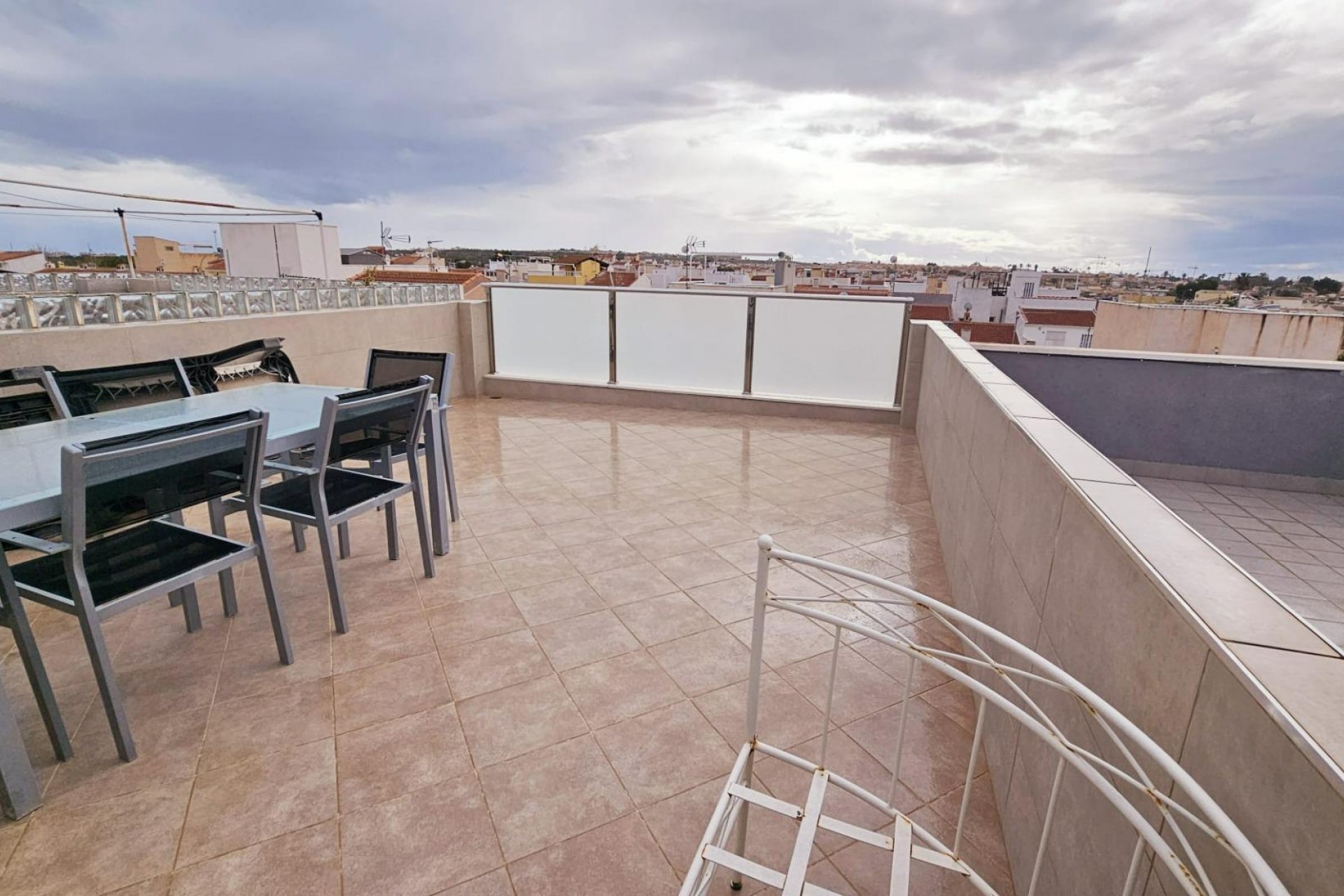 Brukt - Tosidig -
Torrevieja - La Siesta