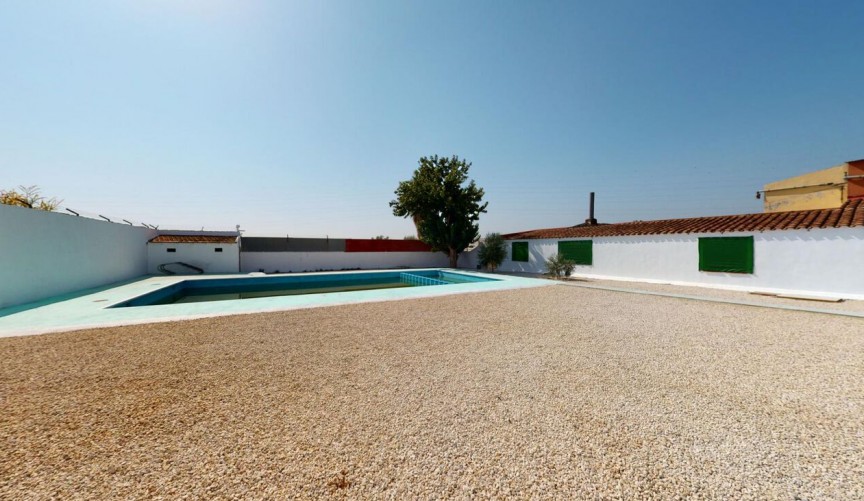 Brukt - Town House -
Albatera - Inland