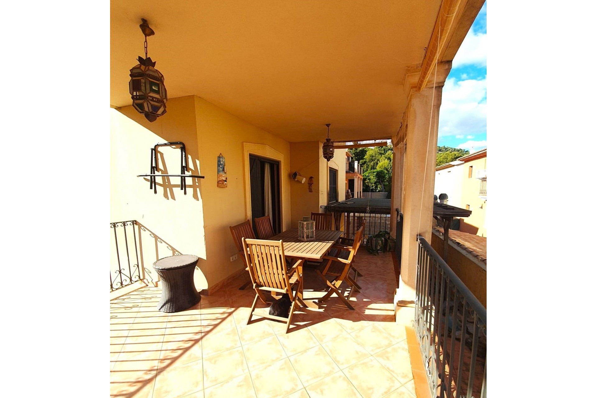 Brukt - Town House -
Alfas del Pí - Costa Blanca