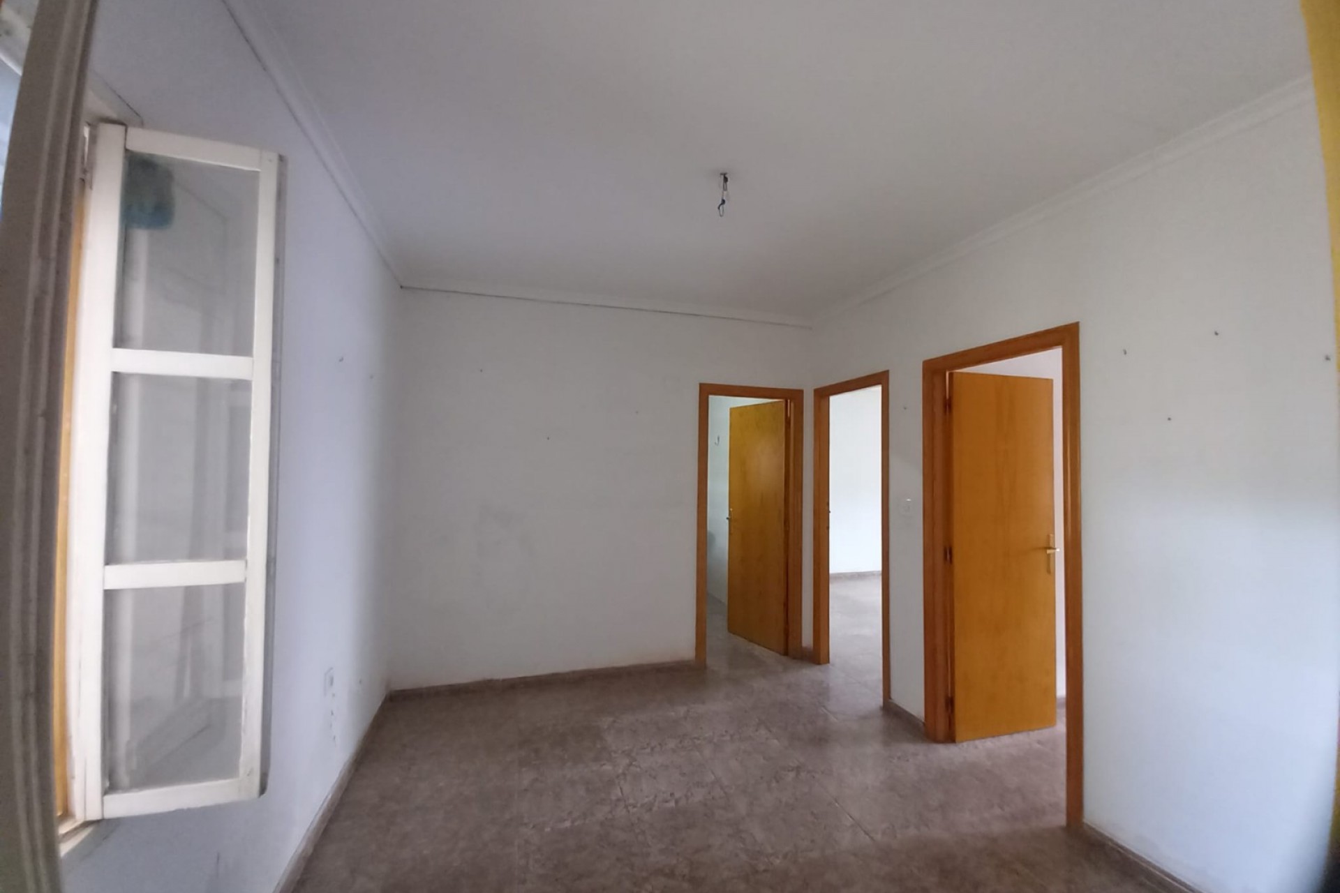 Brukt - Town House -
Algueña - Inland