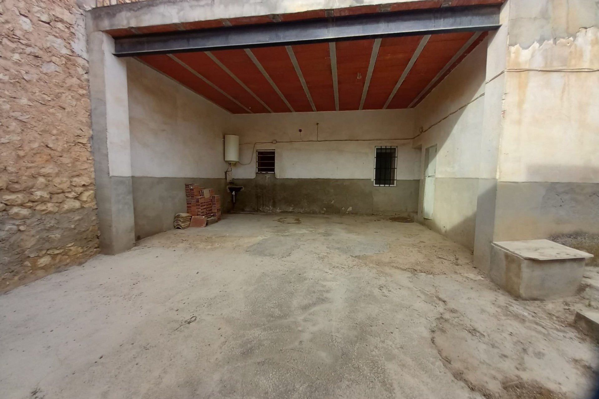 Brukt - Town House -
Algueña - Inland