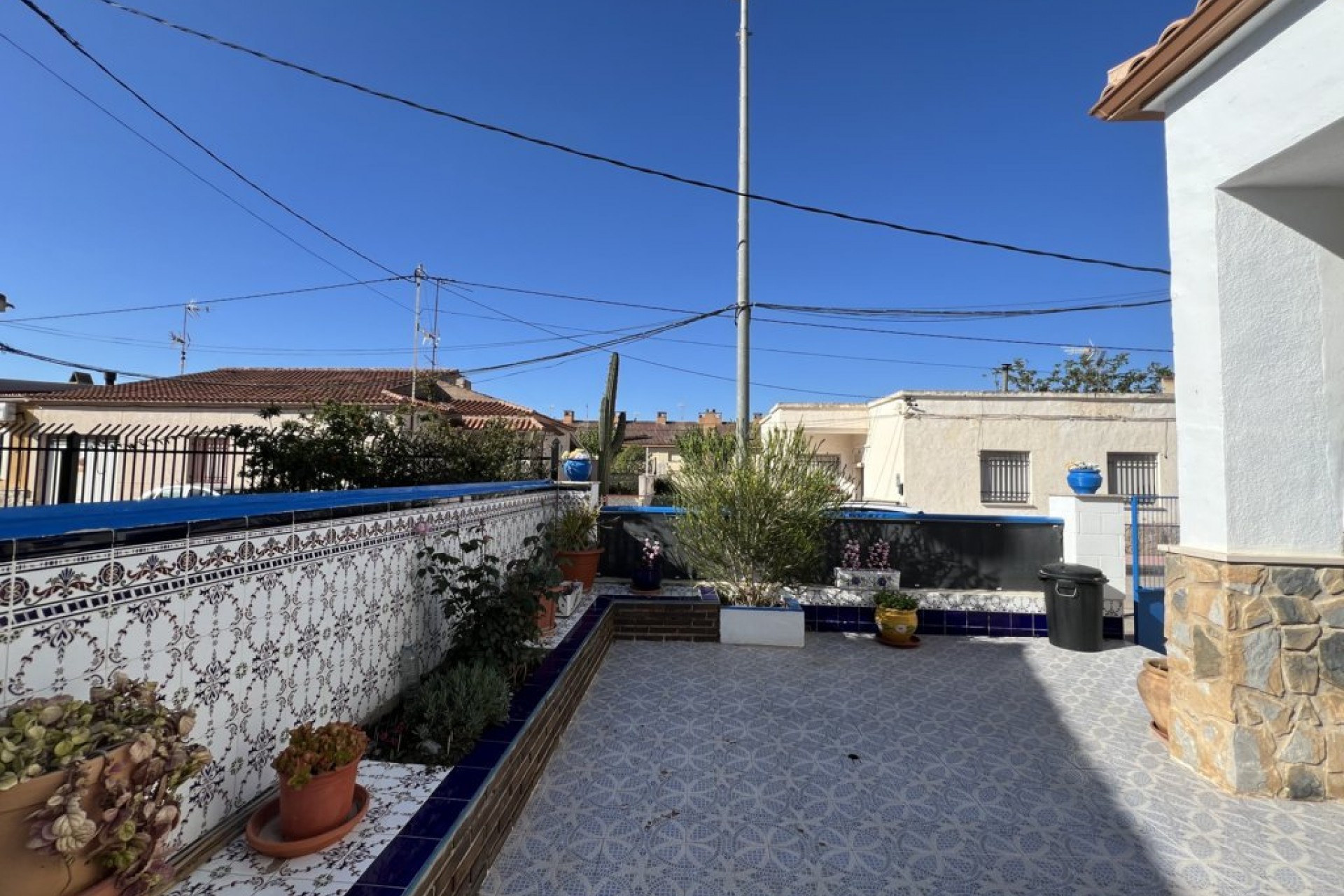 Brukt - Town House -
Algueña - Inland