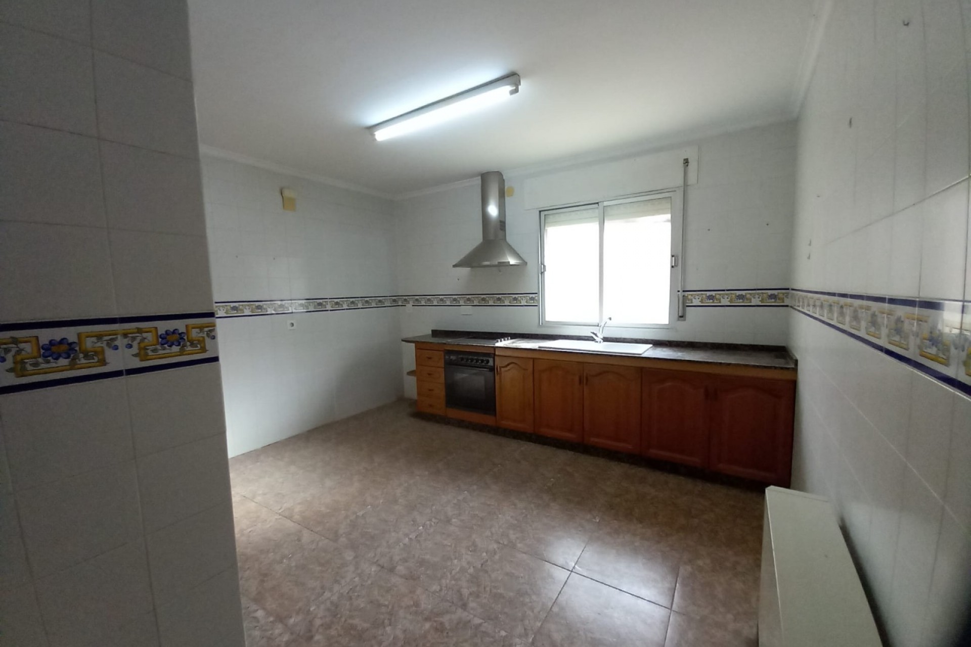 Brukt - Town House -
Algueña - Inland