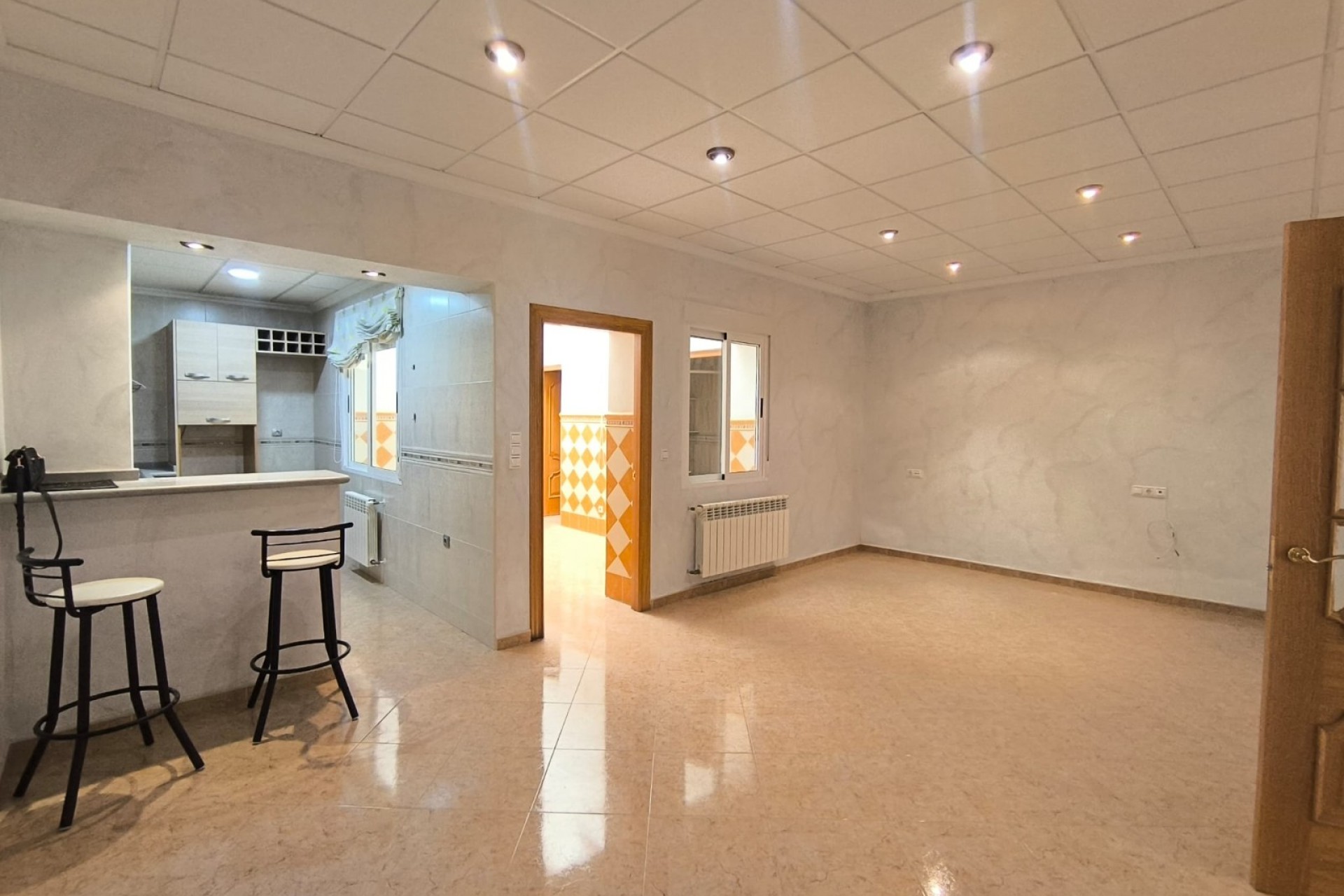 Brukt - Town House -
Algueña - Inland