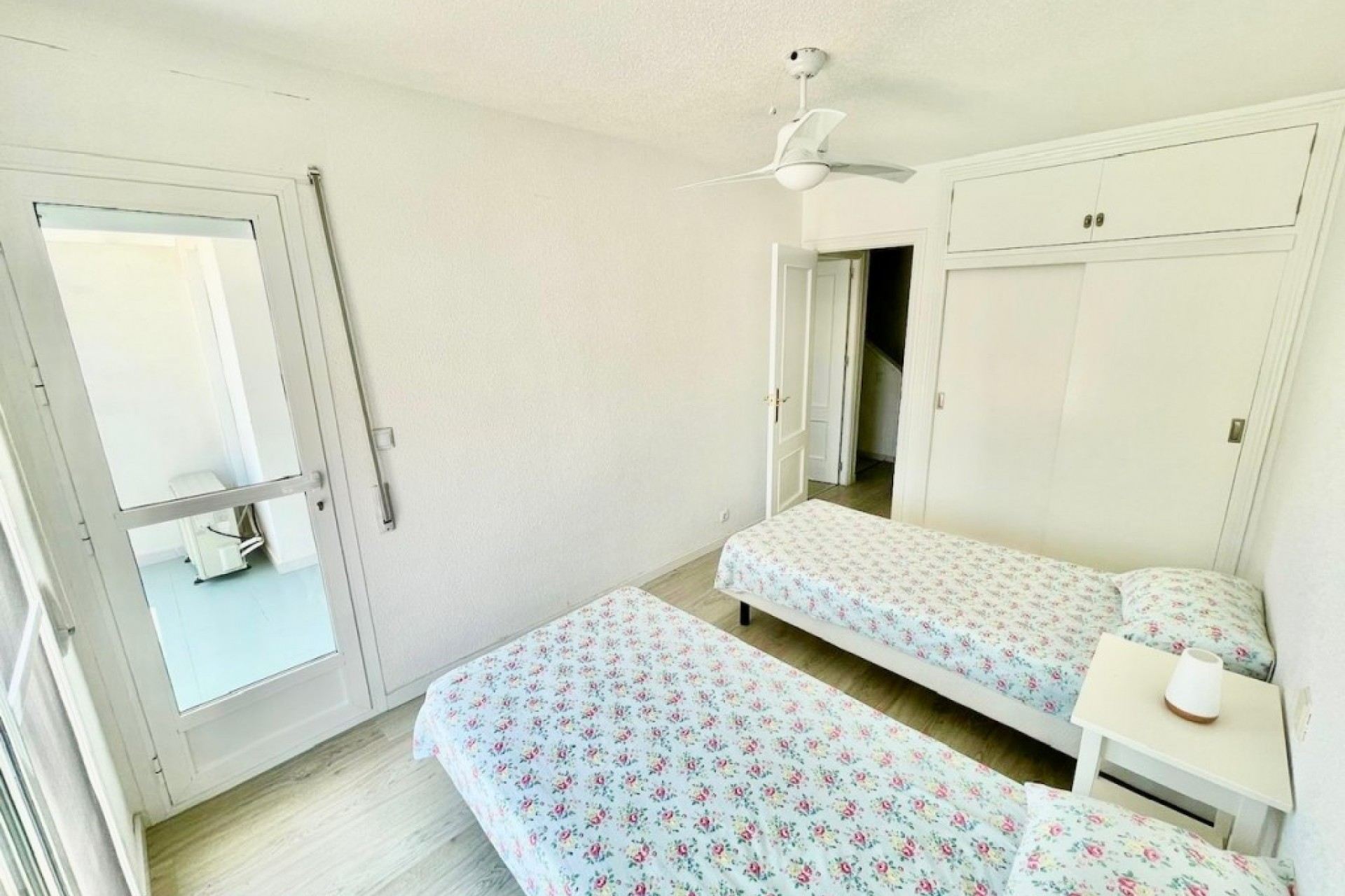 Brukt - Town House -
Aquilas