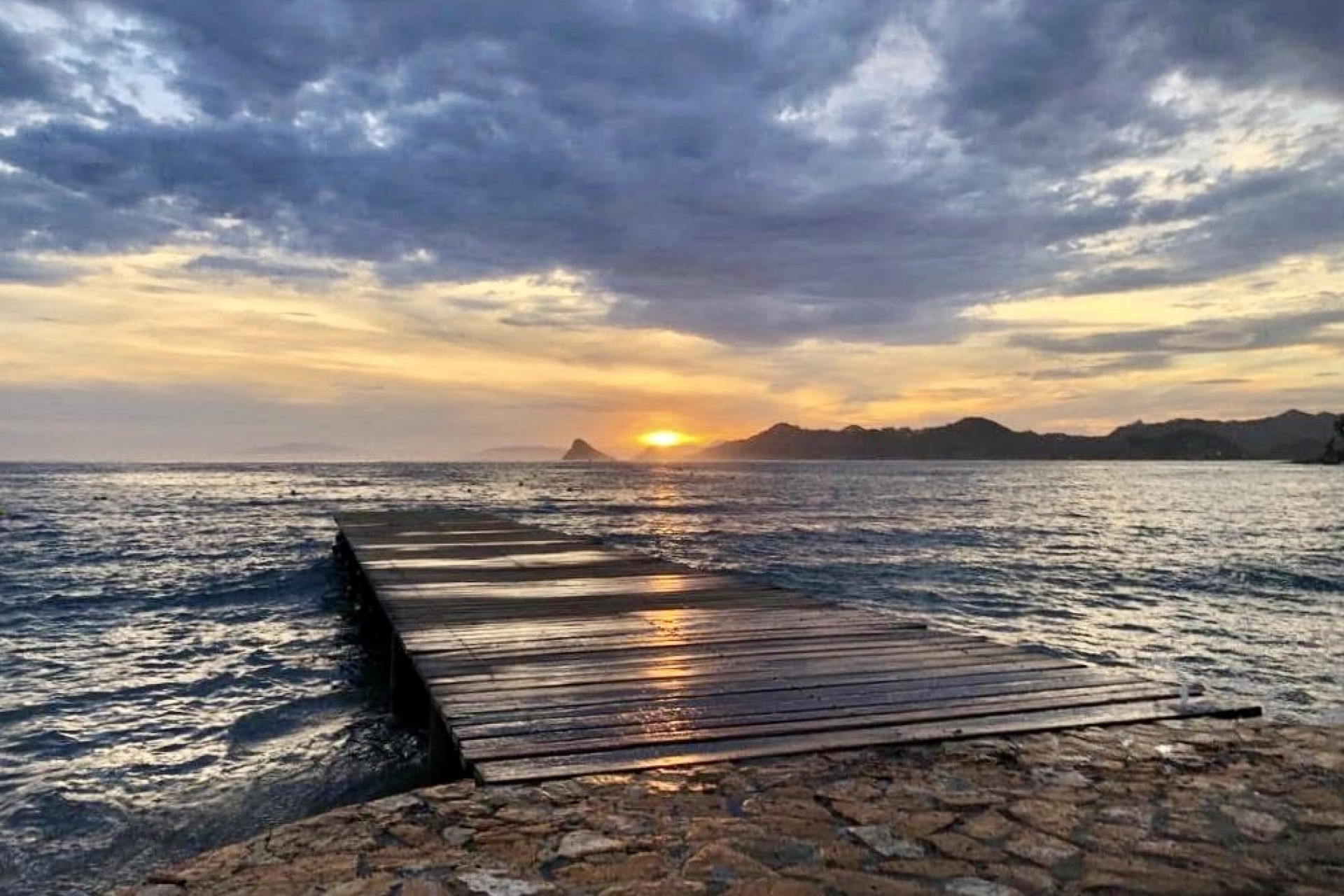 Brukt - Town House -
Aquilas