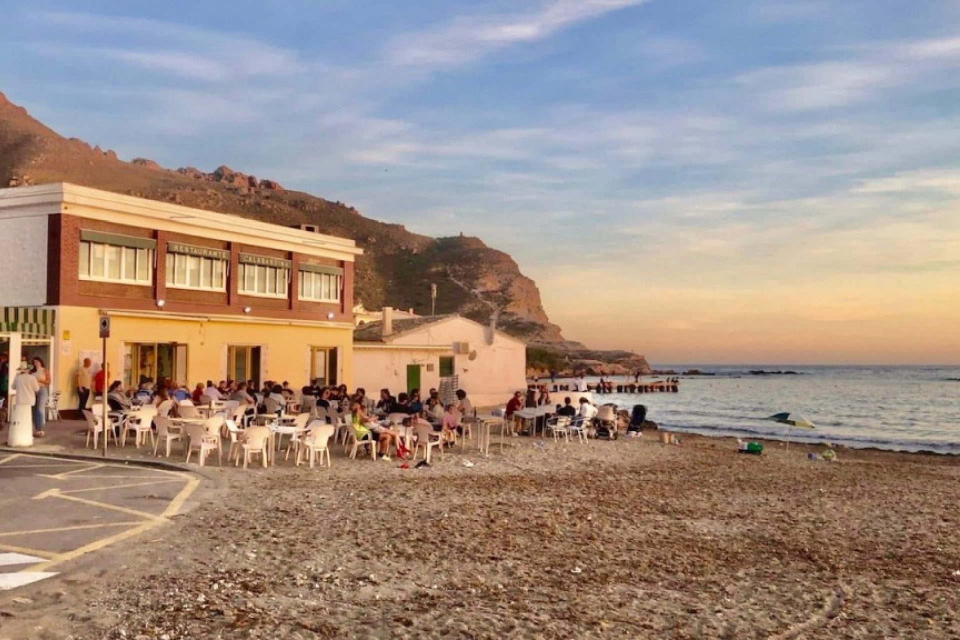 Brukt - Town House -
Aquilas