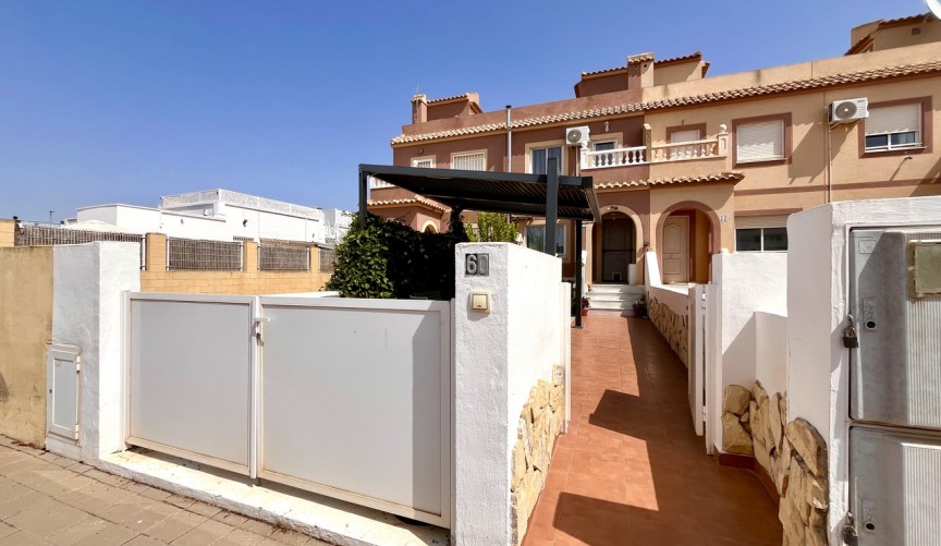 Brukt - Town House -
Avileses - Inland