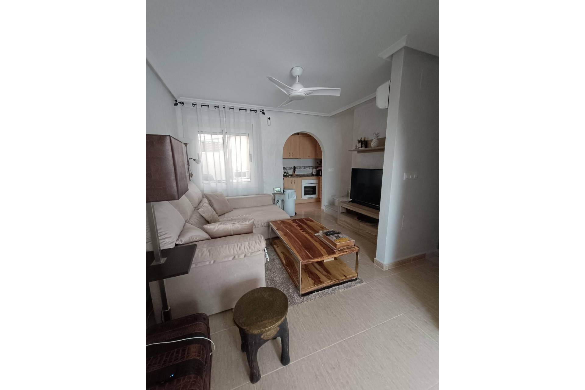 Brukt - Town House -
Avileses - Jerónimo Y Avileses