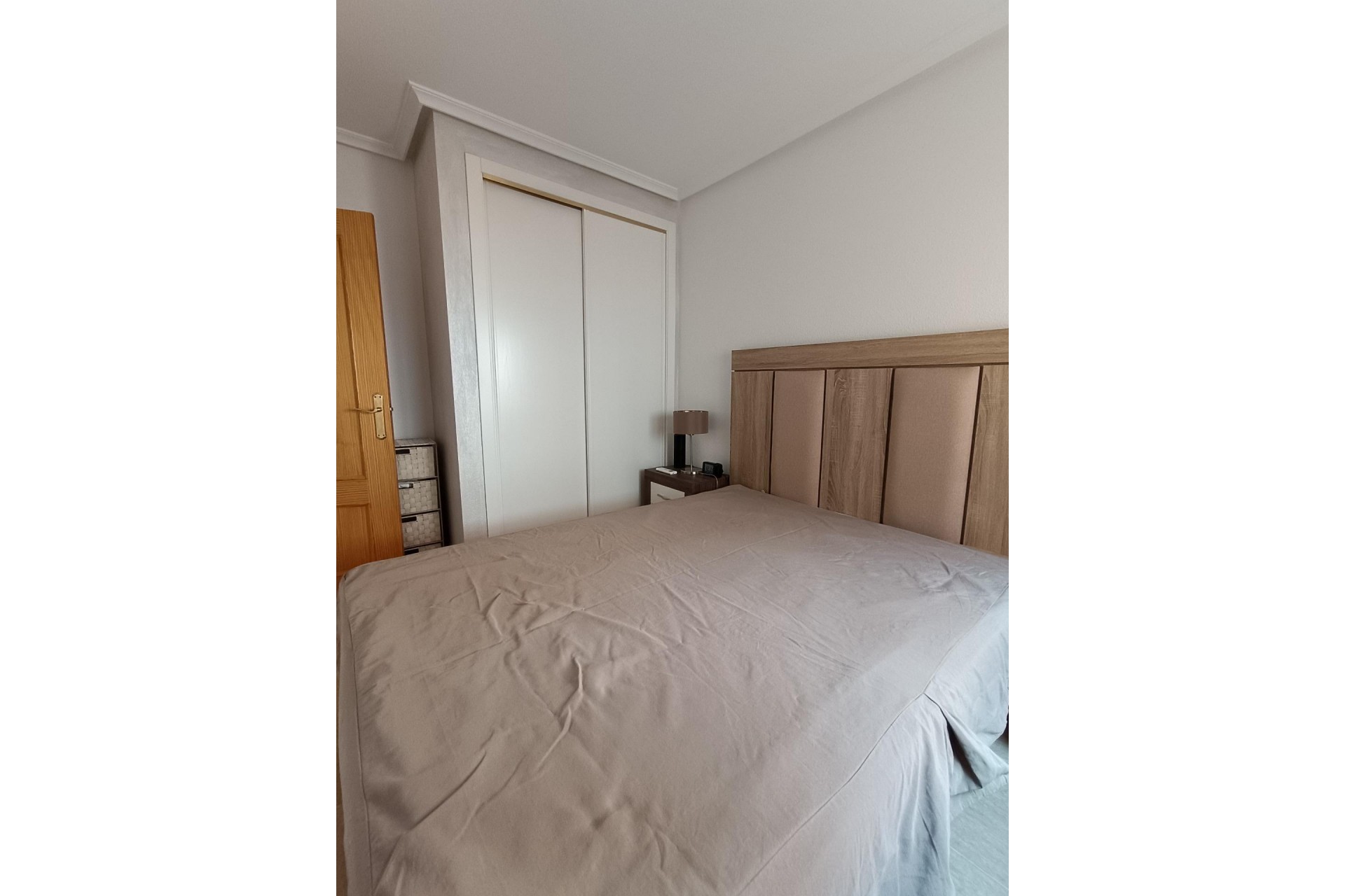 Brukt - Town House -
Avileses - Jerónimo Y Avileses