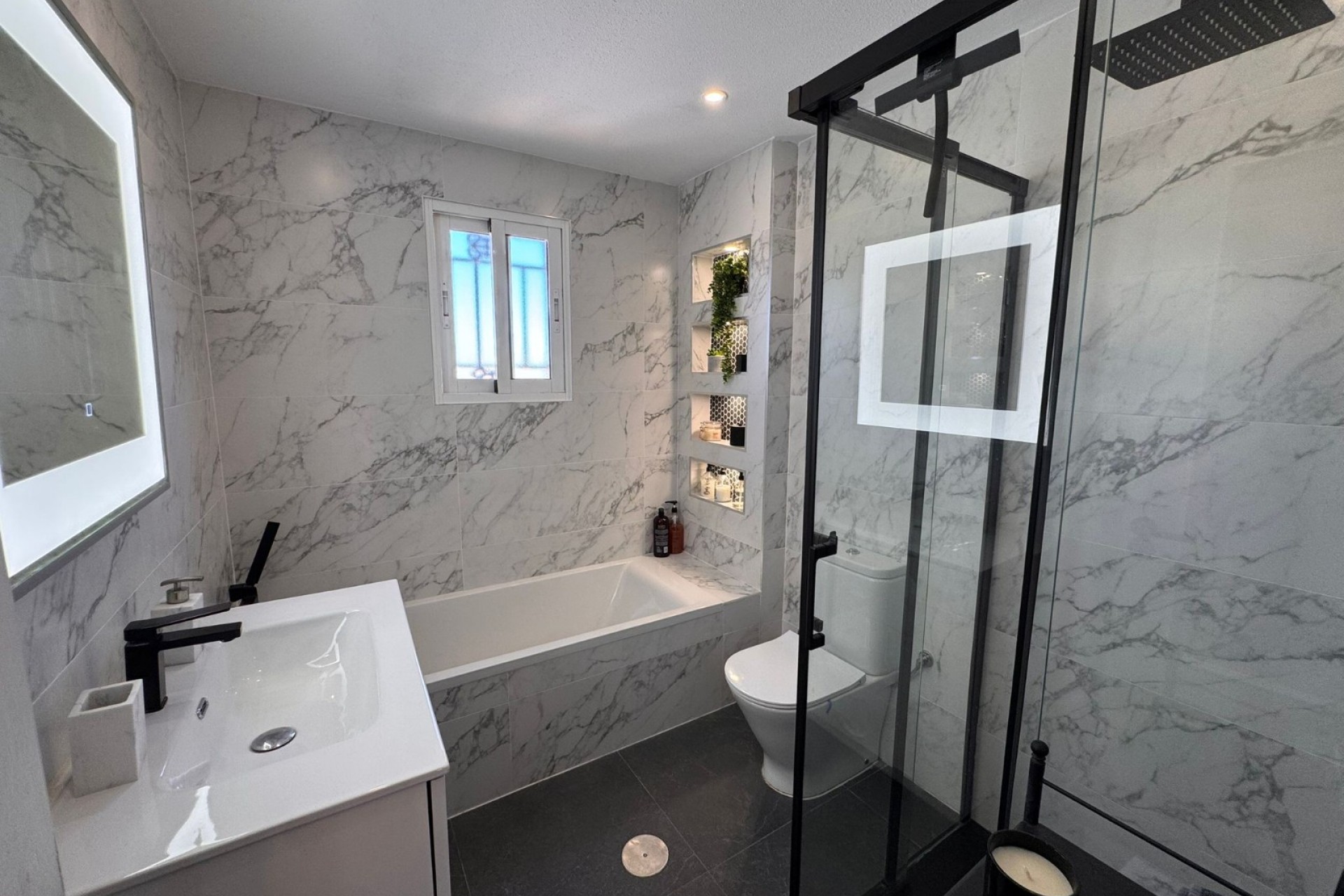 Brukt - Town House -
Campoamor - Costa Blanca