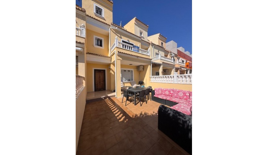 Brukt - Town House -
Campoamor - Costa Blanca