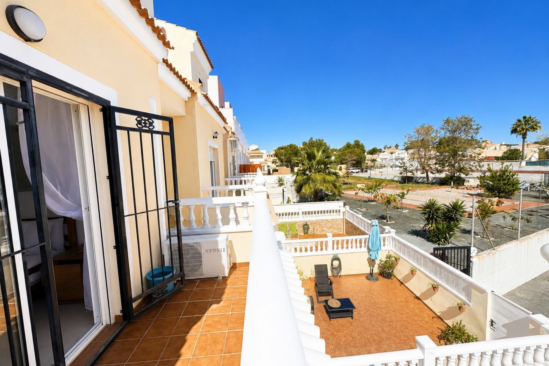 Brukt - Town House -
Campoamor - Costa Blanca