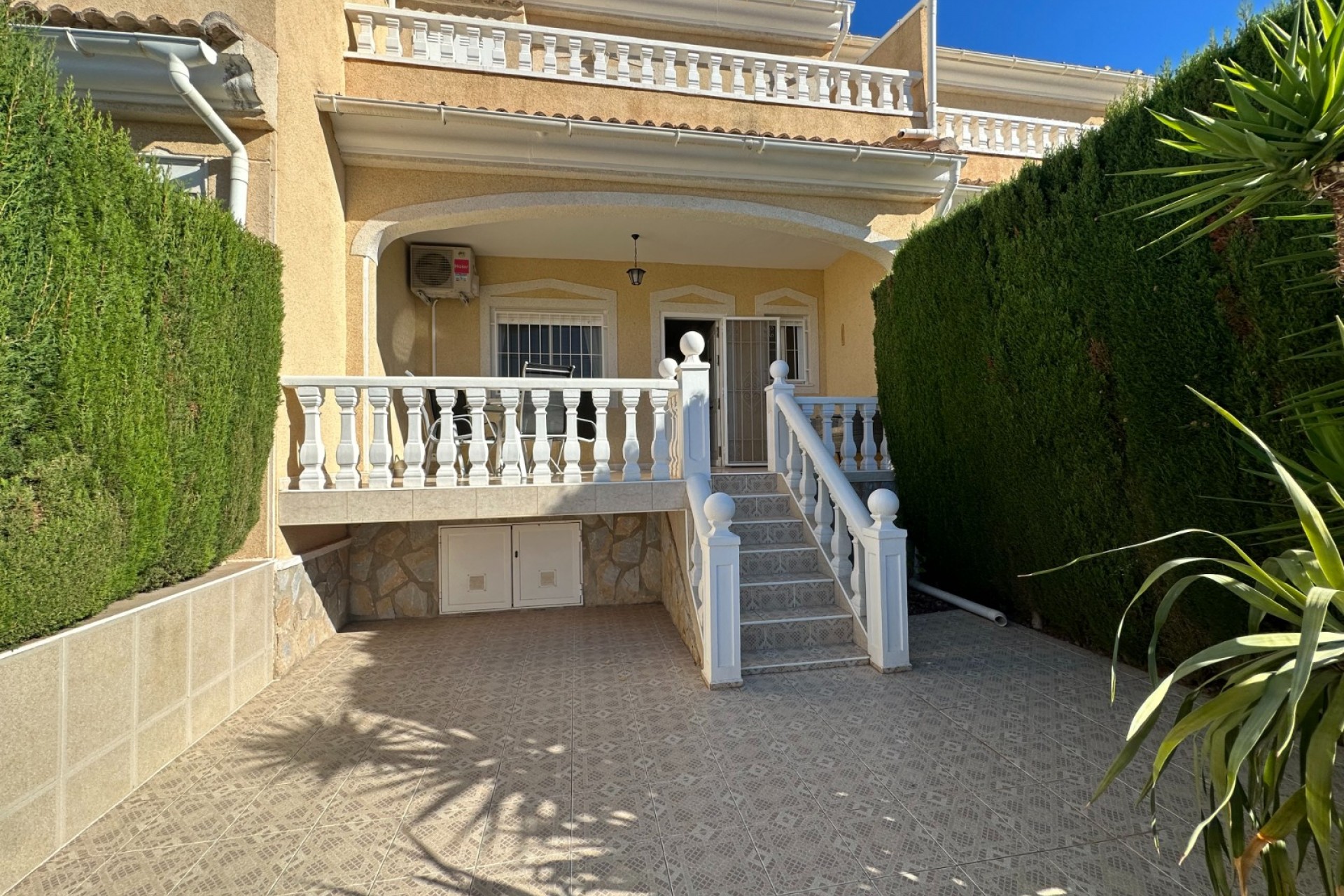 Brukt - Town House -
Ciudad Quesada - Costa Blanca