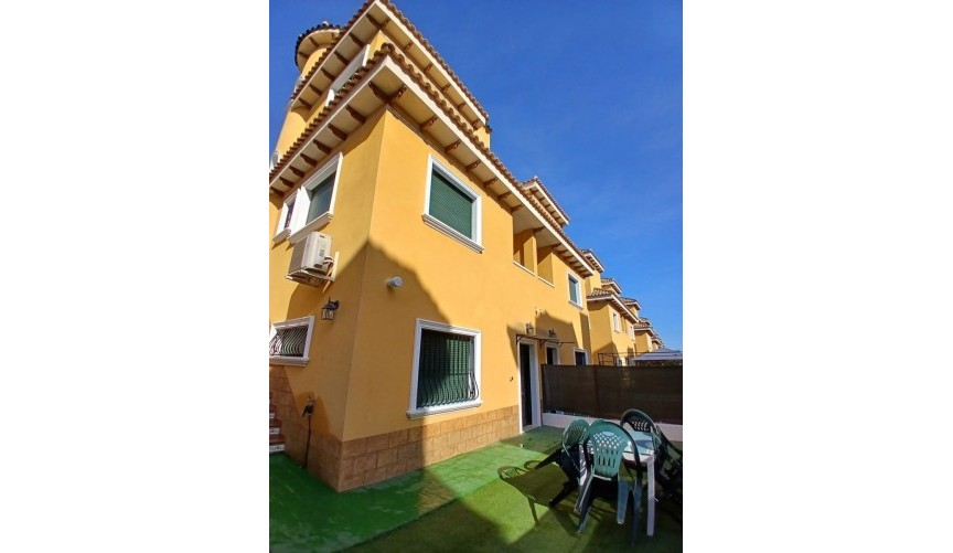 Brukt - Town House -
Ciudad Quesada - Costa Blanca