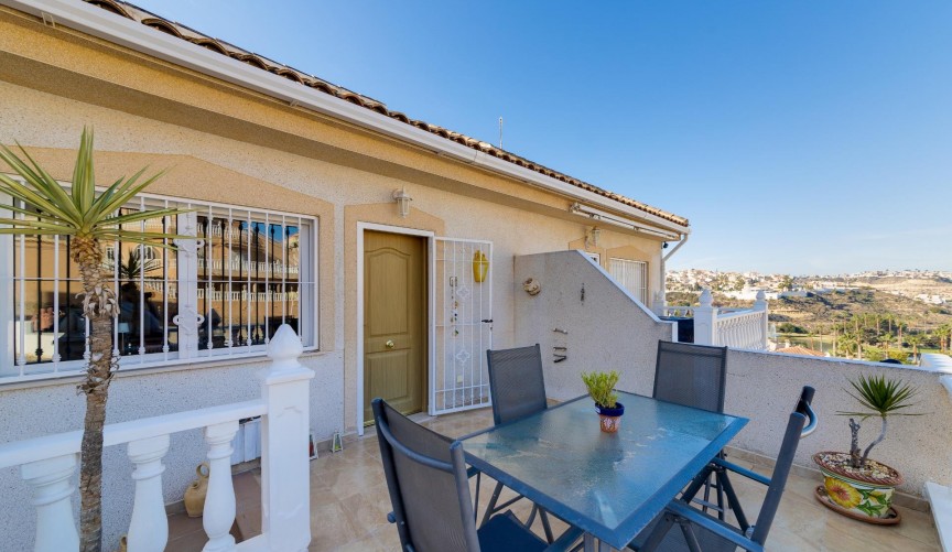 Brukt - Town House -
Ciudad Quesada - Costa Blanca