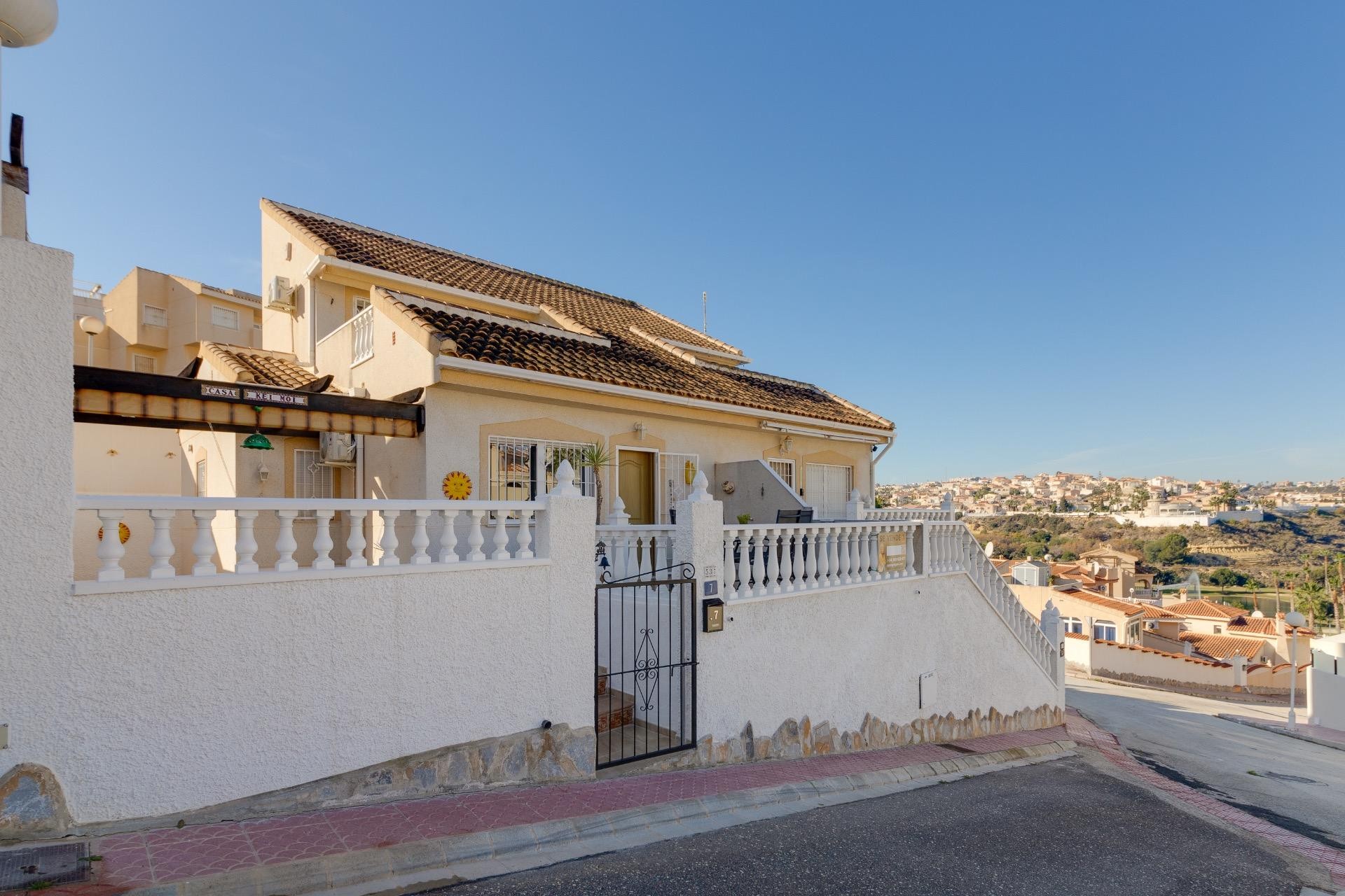 Brukt - Town House -
Ciudad Quesada - Costa Blanca